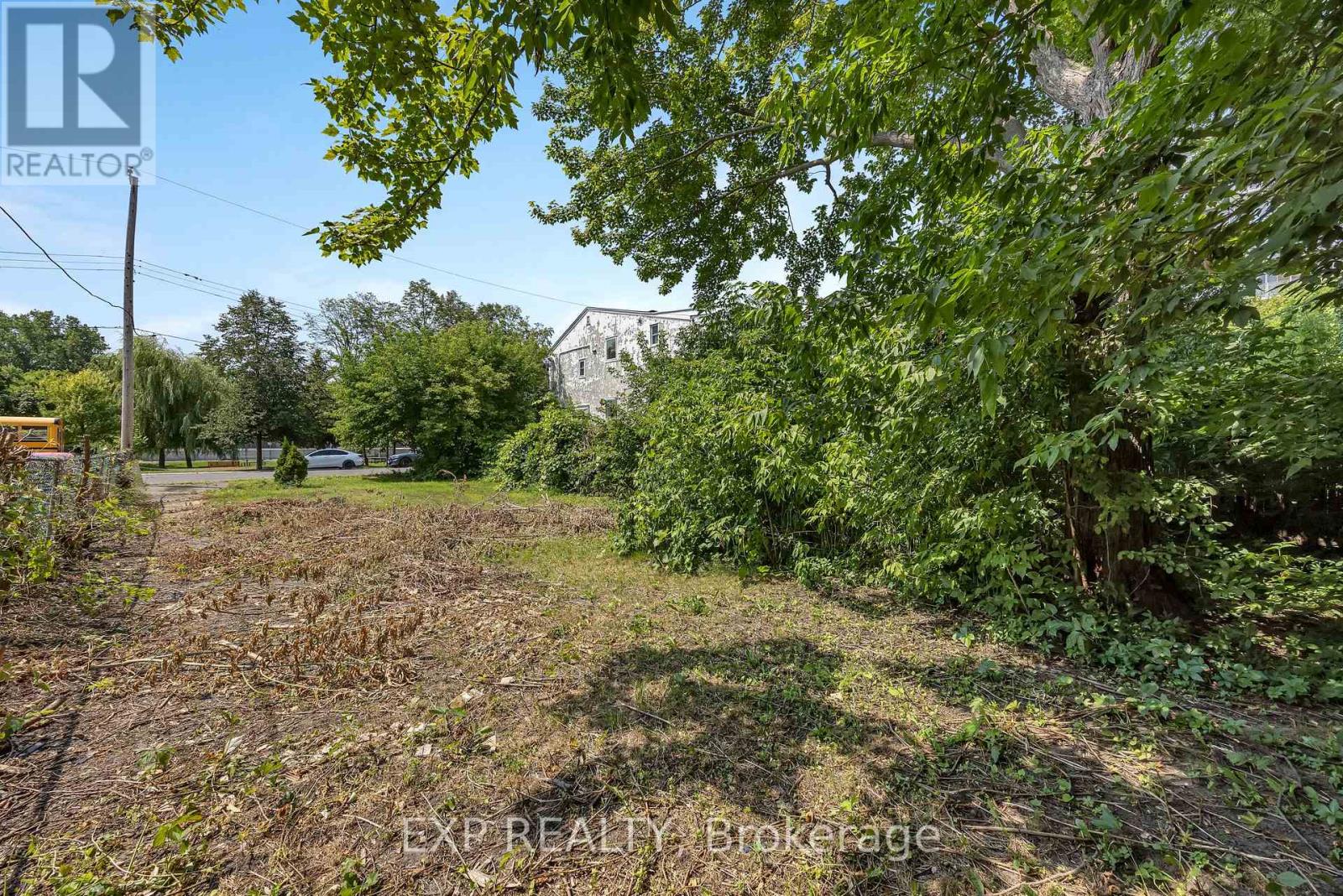 29 Marquette Avenue, Ottawa, Ontario  K1L 5K3 - Photo 7 - X12341275