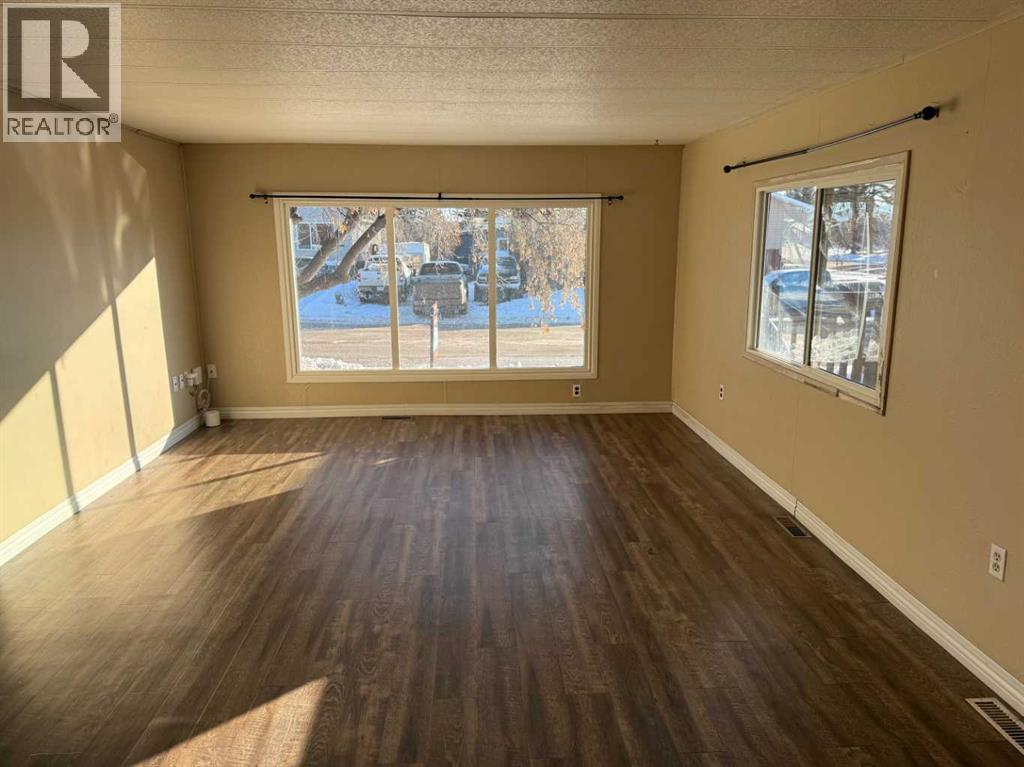 4942 43 Street, Vermilion, Alberta  T9X 1P5 - Photo 4 - A2278992