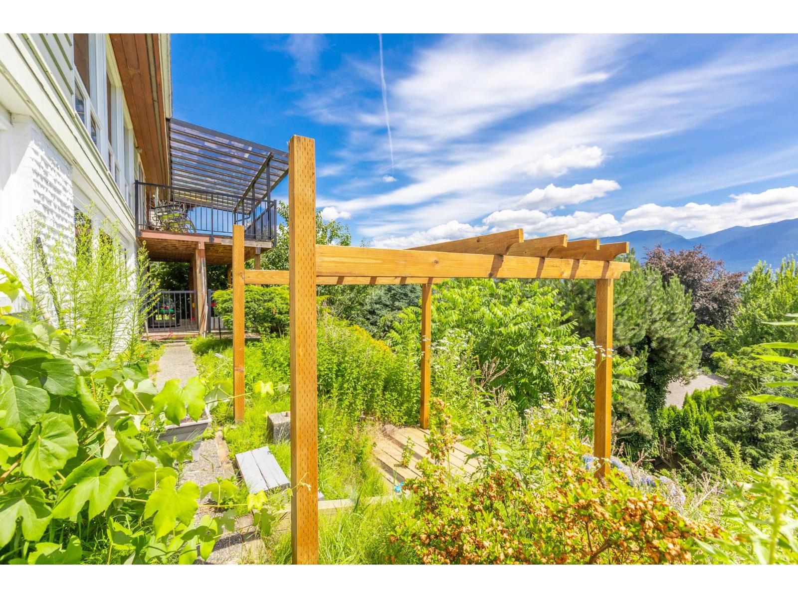 10050 Timberline Place, Little Mountain, Chilliwack, British Columbia  V2P 7N9 - Photo 8 - R3112357