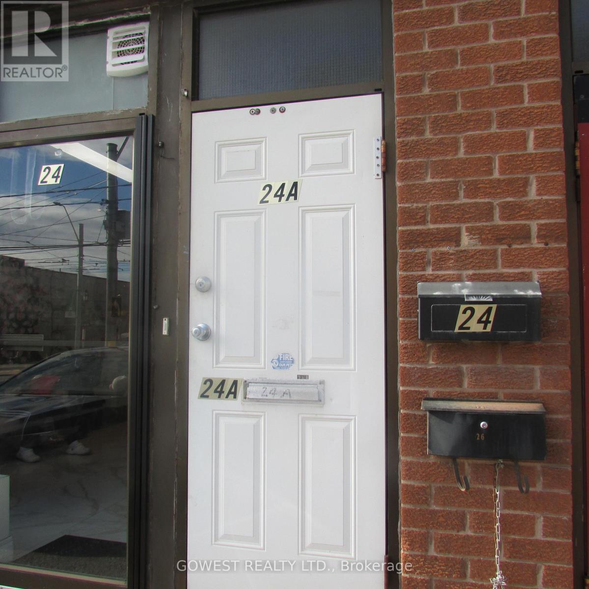 3rd Floor - 24a Roncesvalles Avenue, Toronto, Ontario  M6R 2K3 - Photo 2 - W12831816