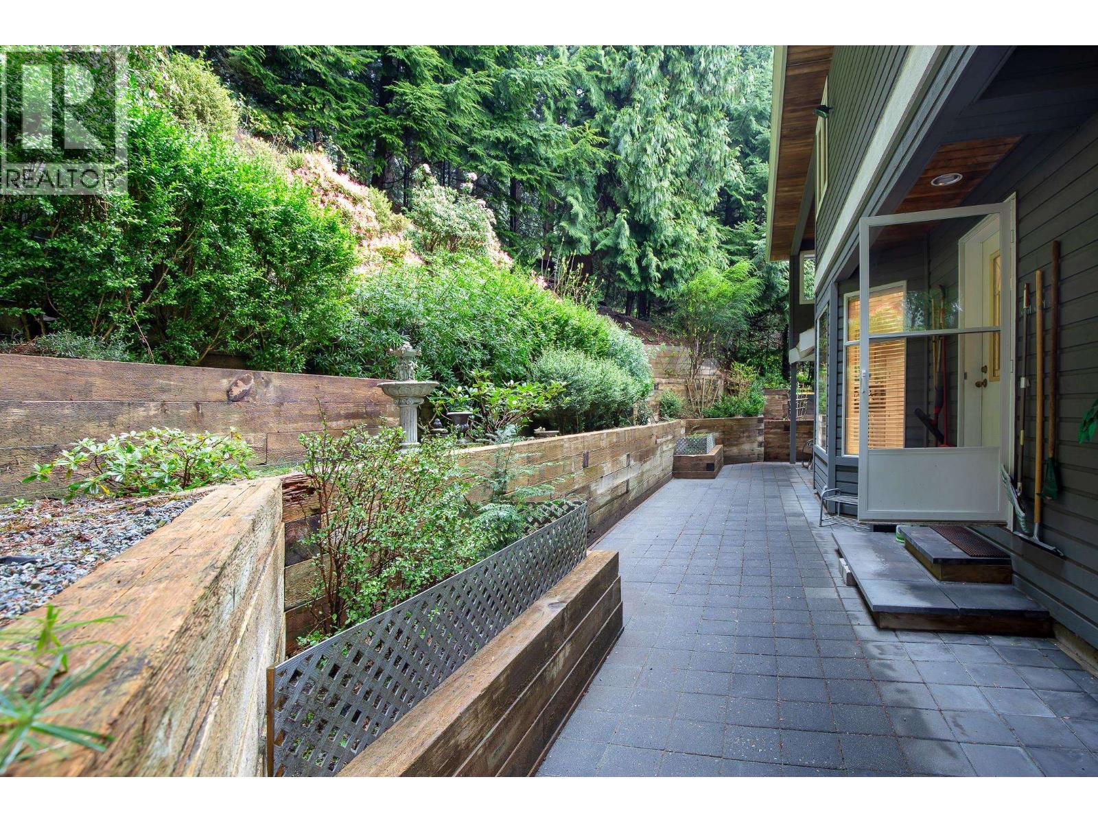 3973 Braemar Place, North Vancouver, British Columbia  V7N 4M8 - Photo 16 - R3111251