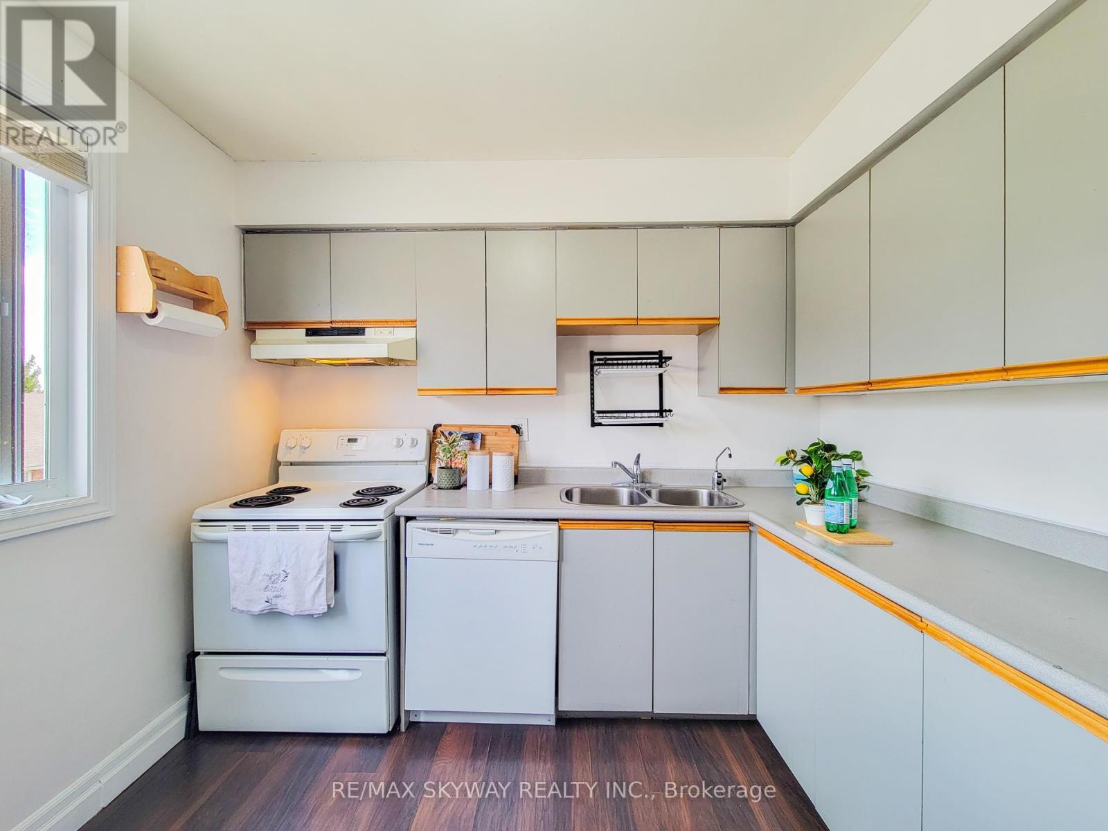 B - 56 Harris Avenue, Brantford, Ontario  N3R 2E9 - Photo 25 - X13009274