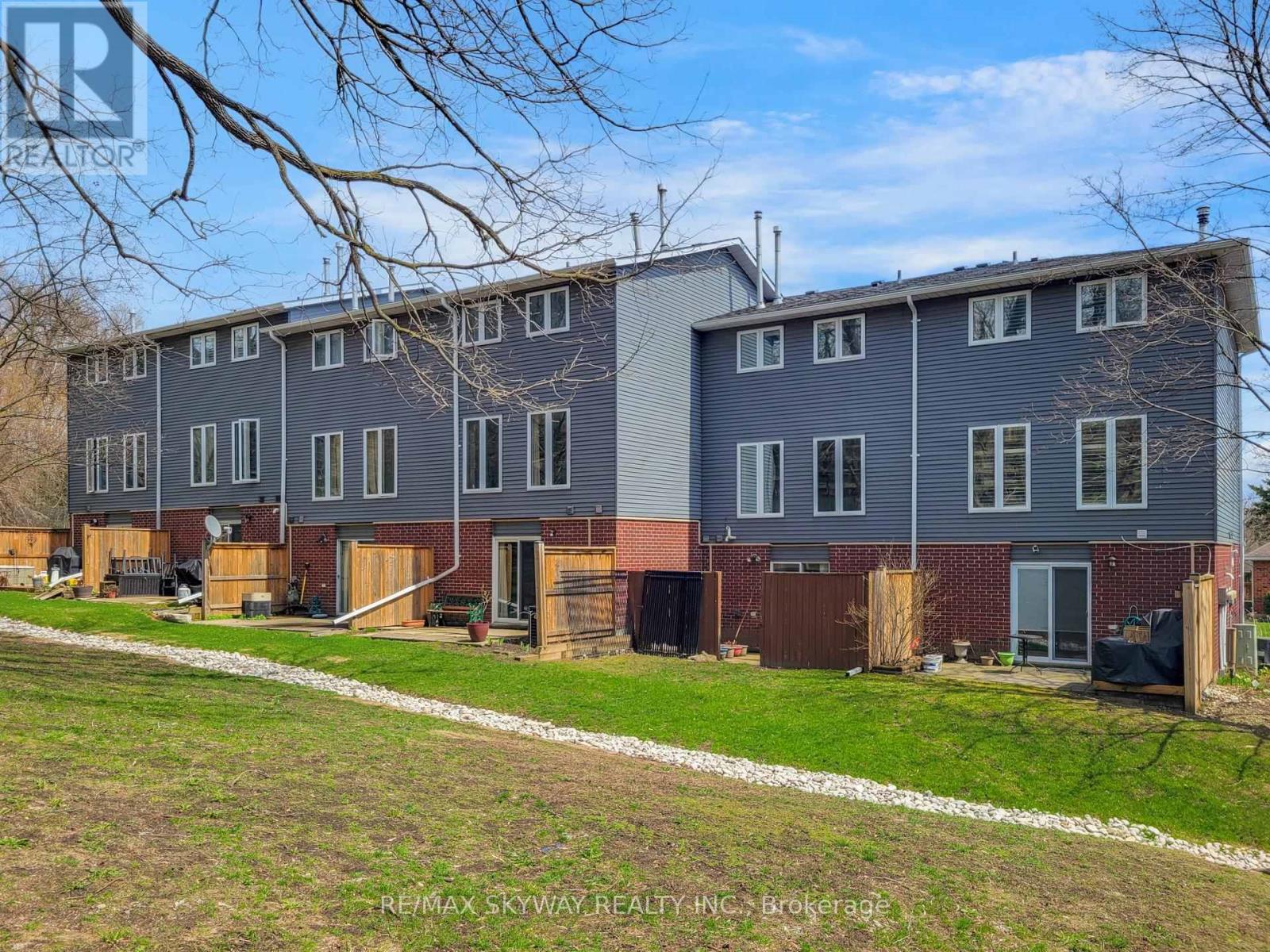 B - 56 Harris Avenue, Brantford, Ontario  N3R 2E9 - Photo 47 - X13009274