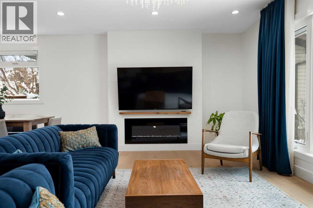 224 Silverview Way NW, Calgary, Alberta  T3B 3K3 - Photo 8 - A2298370