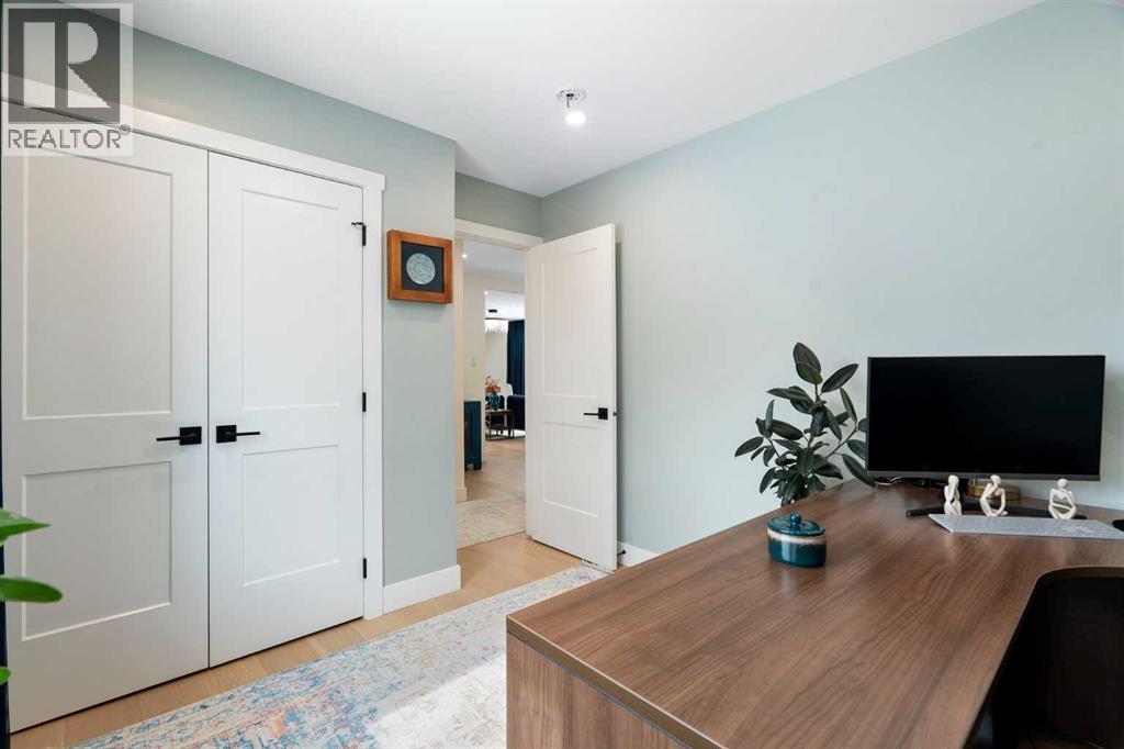 224 Silverview Way NW, Calgary, Alberta  T3B 3K3 - Photo 28 - A2298370