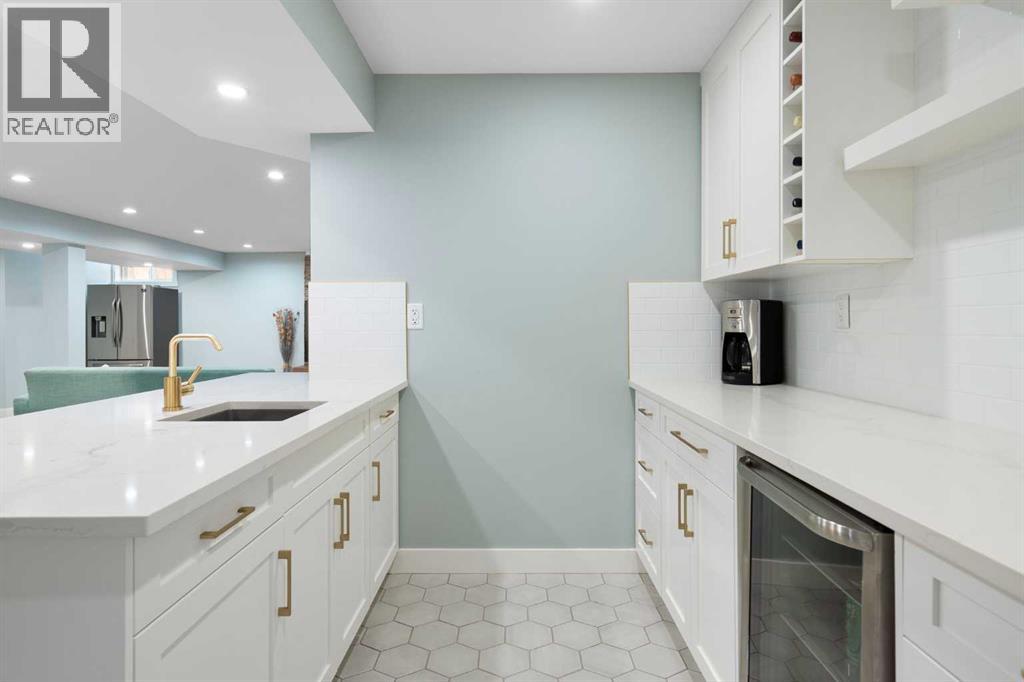 224 Silverview Way NW, Calgary, Alberta  T3B 3K3 - Photo 38 - A2298370