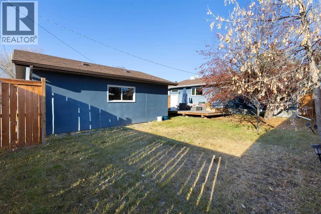 224 Silverview Way NW, Calgary, Alberta  T3B 3K3 - Photo 48 - A2298370