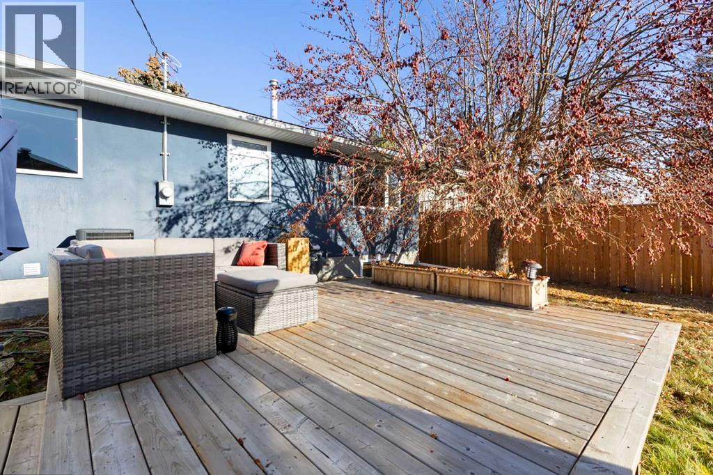 224 Silverview Way NW, Calgary, Alberta  T3B 3K3 - Photo 49 - A2298370