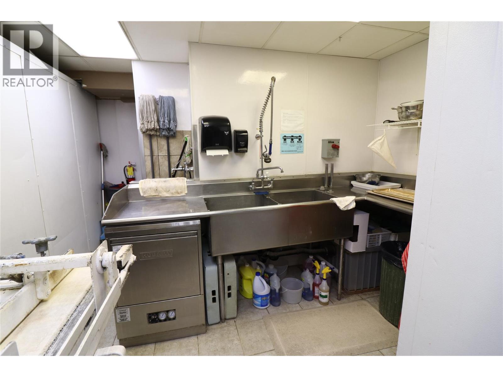 419 Mt Paul Way, Kamloops, British Columbia  V2H 1A7 - Photo 23 - 10382040