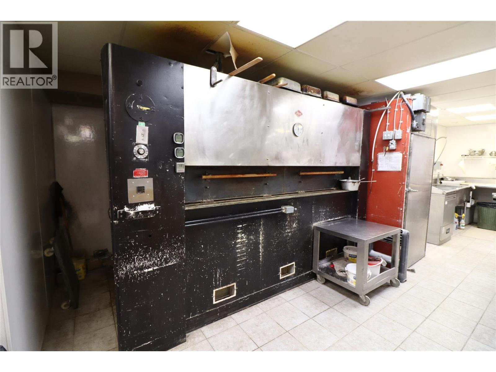 419 Mt Paul Way, Kamloops, British Columbia  V2H 1A7 - Photo 9 - 10382040