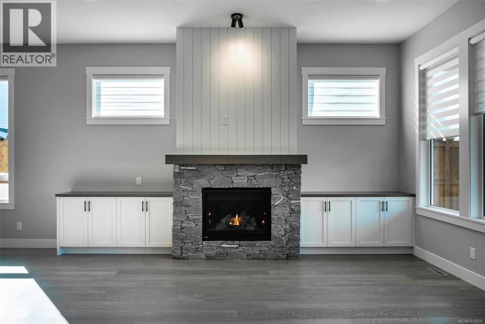 860 Mariner Way, Parksville, British Columbia