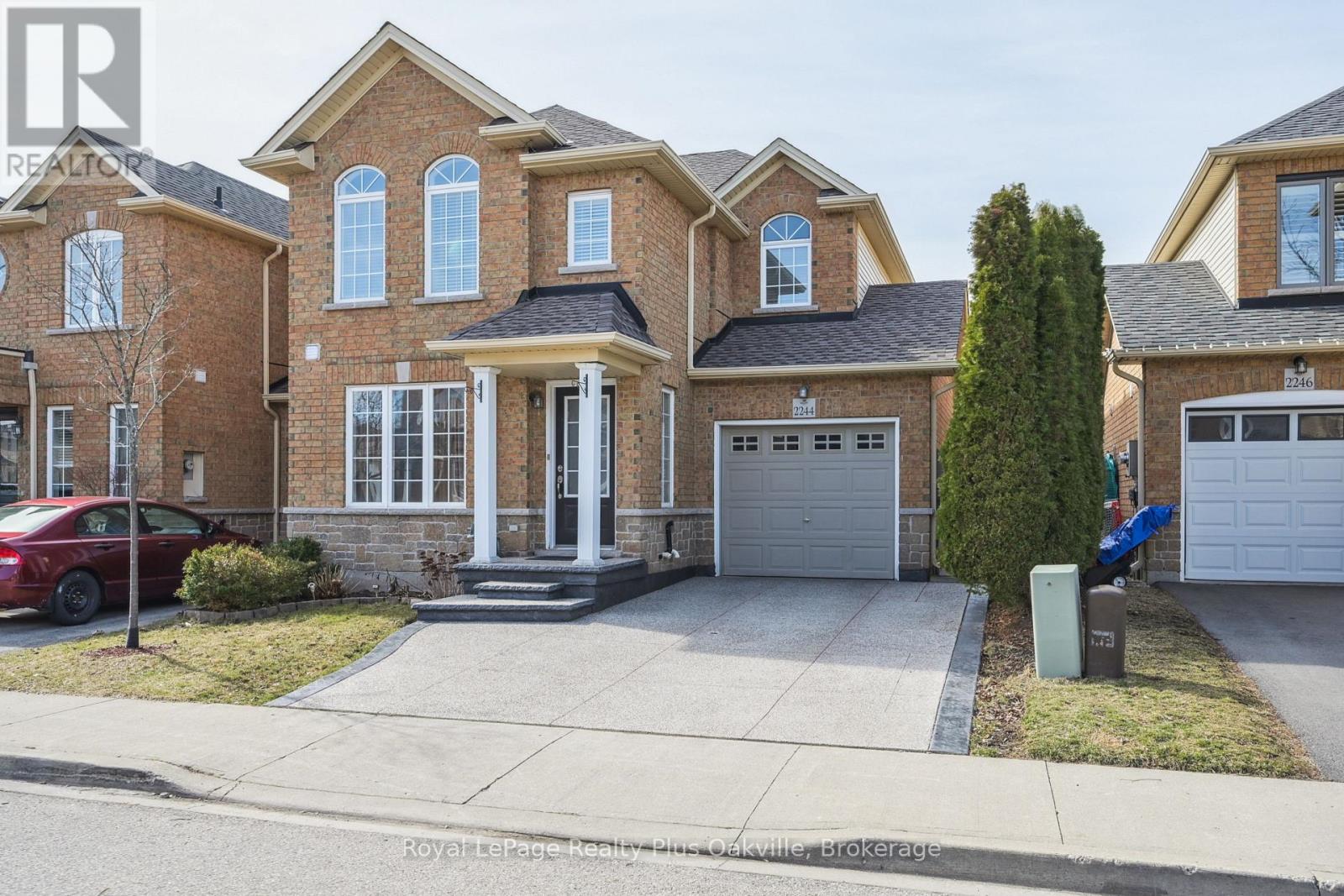 2244 Stokes Lane, Burlington, Ontario  L7L 7P5 - Photo 2 - W13009370