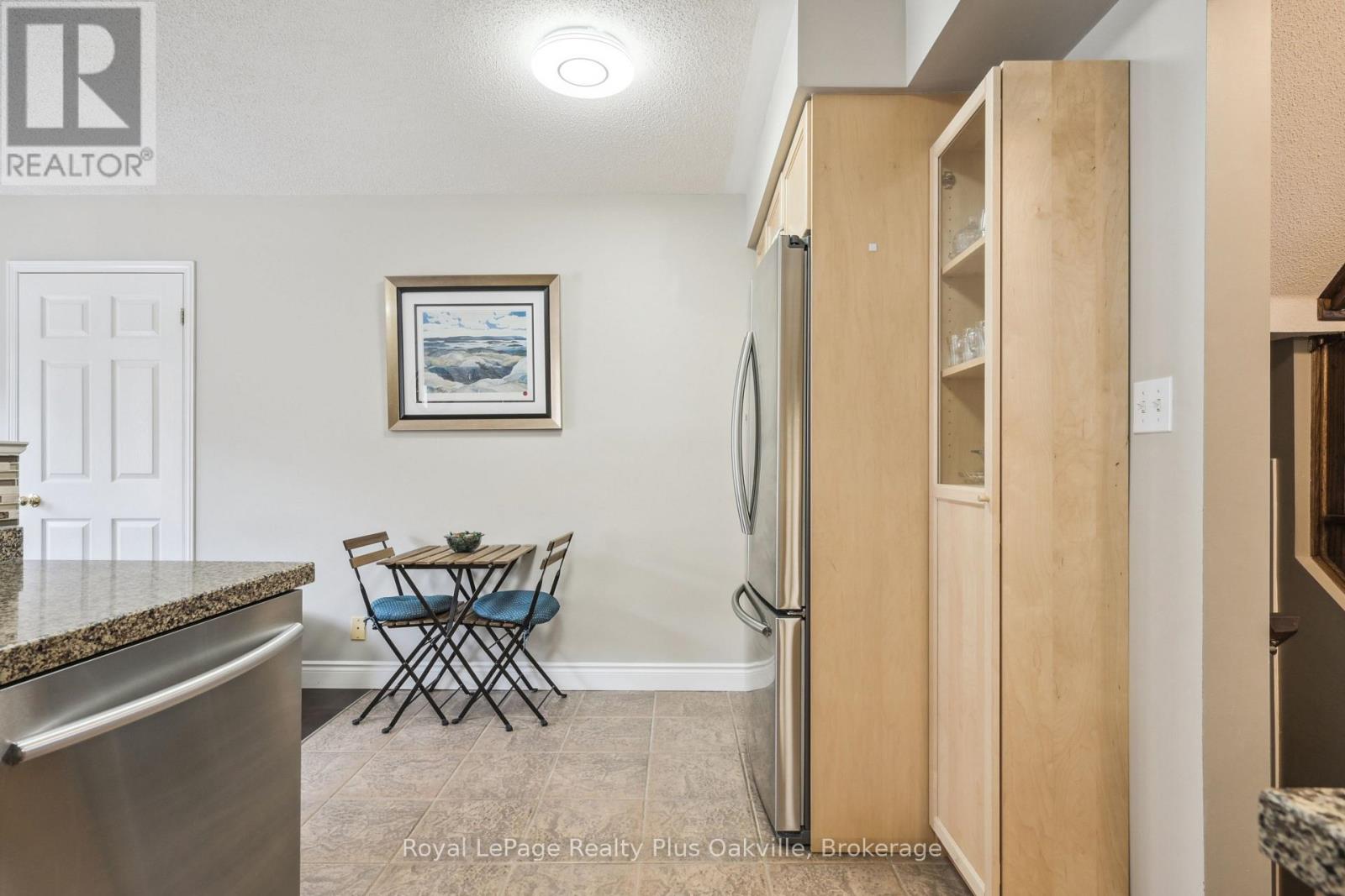 2244 Stokes Lane, Burlington, Ontario  L7L 7P5 - Photo 7 - W13009370