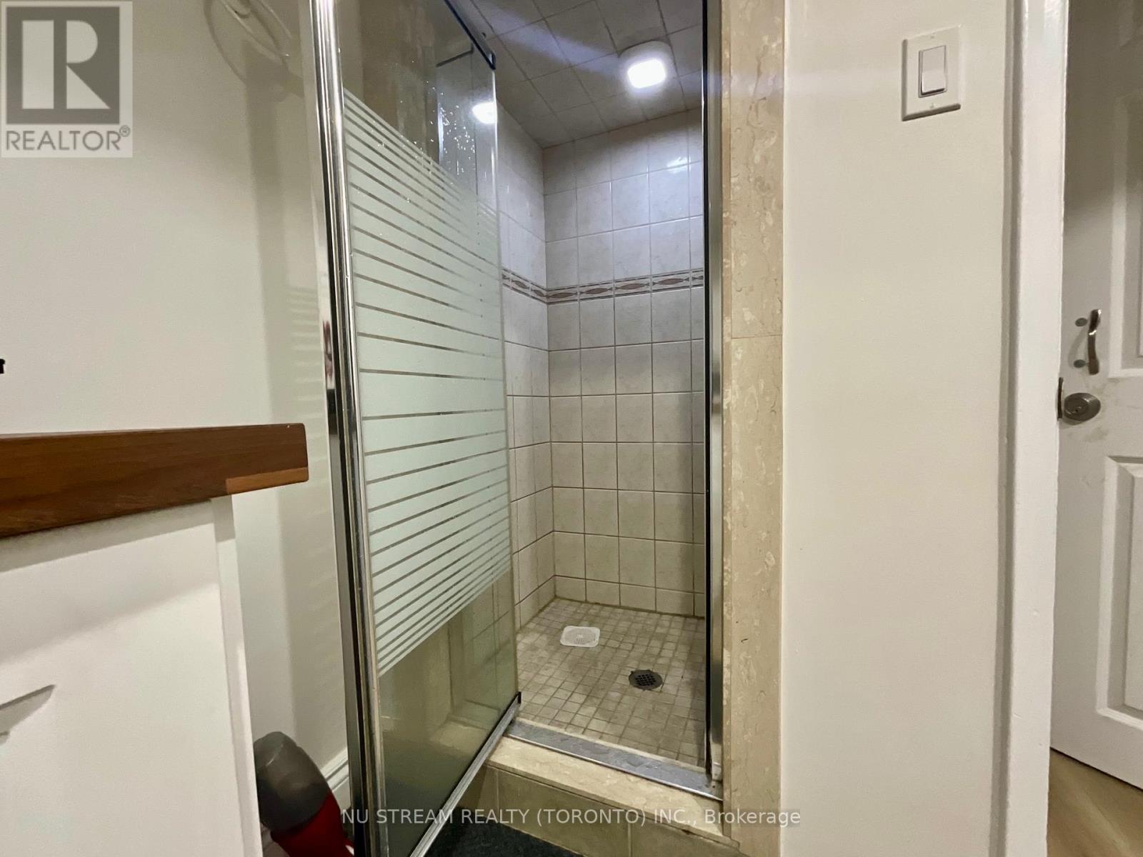 Lower - 260 Fisherville Road, Toronto, Ontario  M2R 3C5 - Photo 8 - C13008936