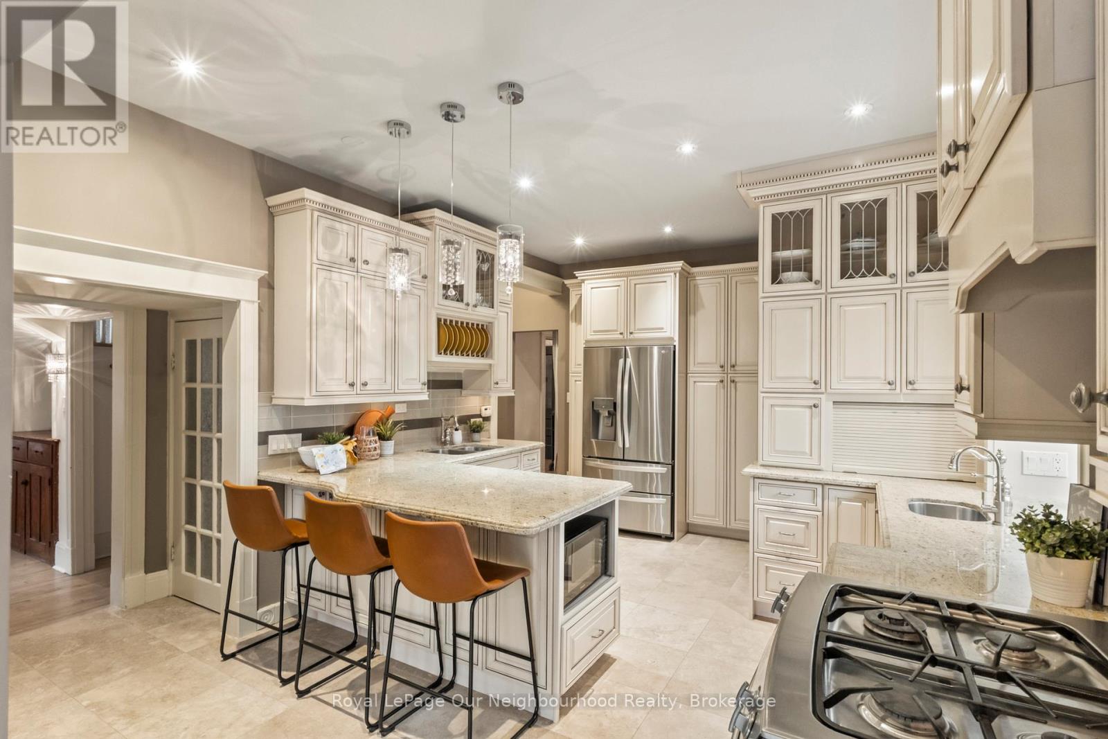 305 Trent Street W, Whitby, Ontario L1N 1M3 - Photo 16 - E13009360