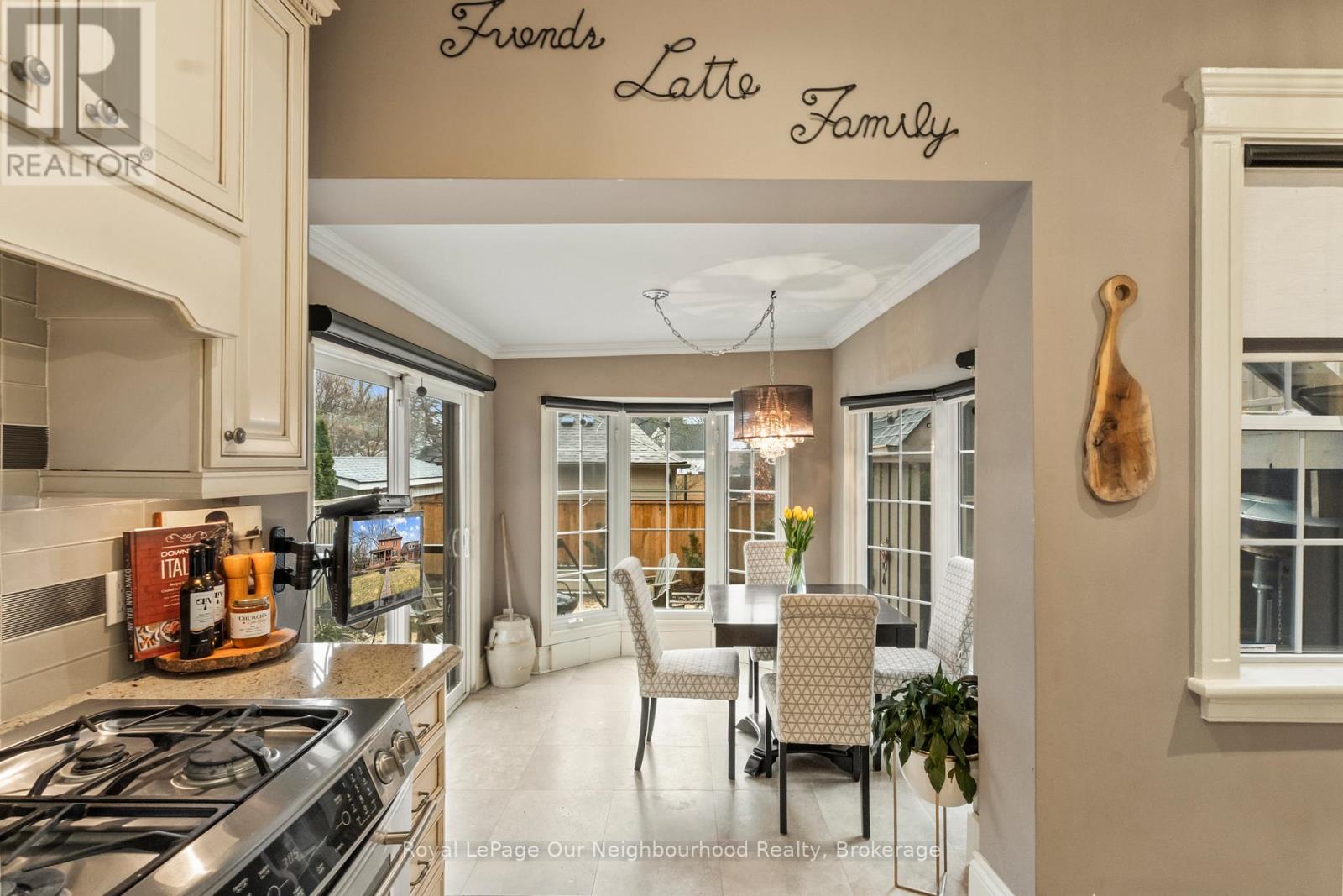 305 Trent Street W, Whitby, Ontario L1N 1M3 - Photo 19 - E13009360