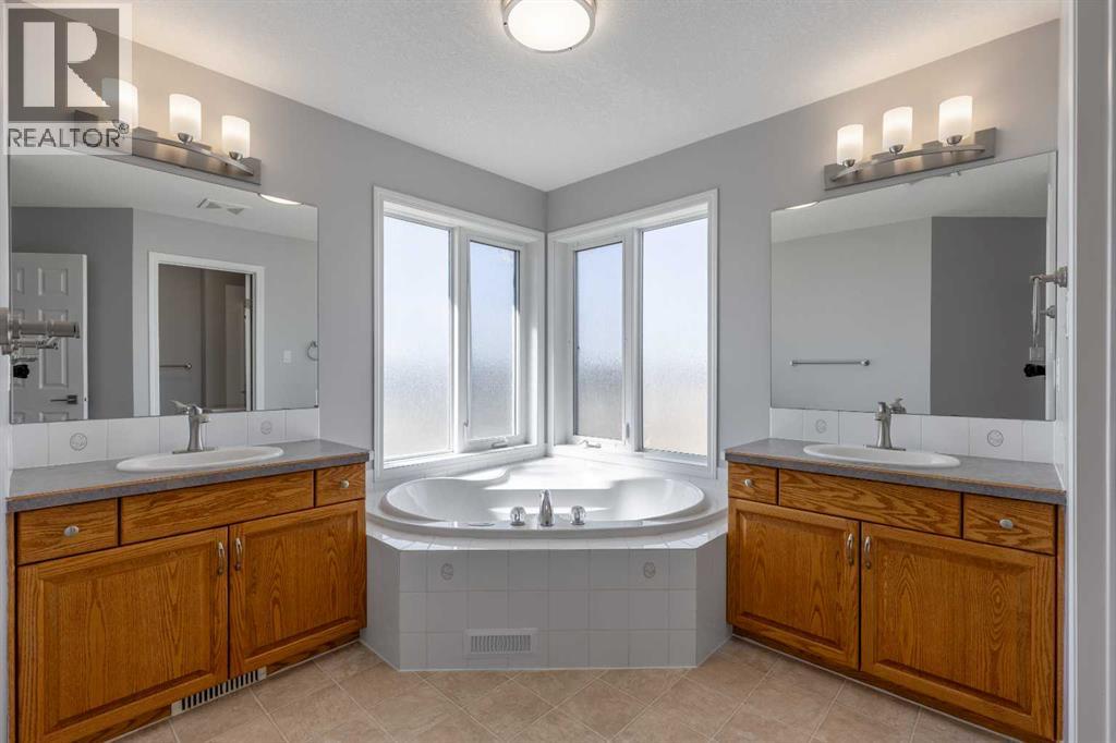 338 Deer Run Place W, Rural Lethbridge County, Alberta  T1J 5R8 - Photo 20 - A2301852