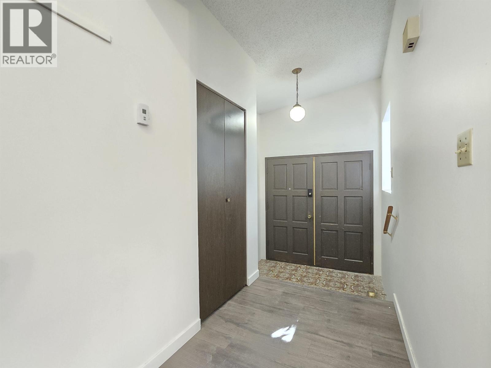 3639 Lynndale Crescent, Burnaby, British Columbia  V5A 3S4 - Photo 2 - R3110996