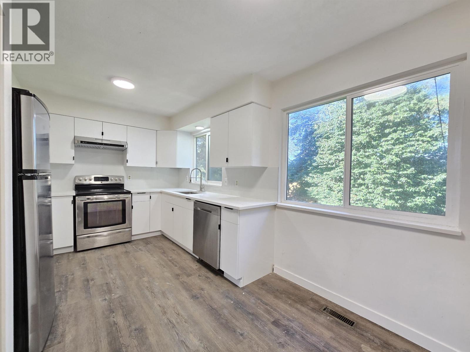 3639 Lynndale Crescent, Burnaby, British Columbia  V5A 3S4 - Photo 9 - R3110996