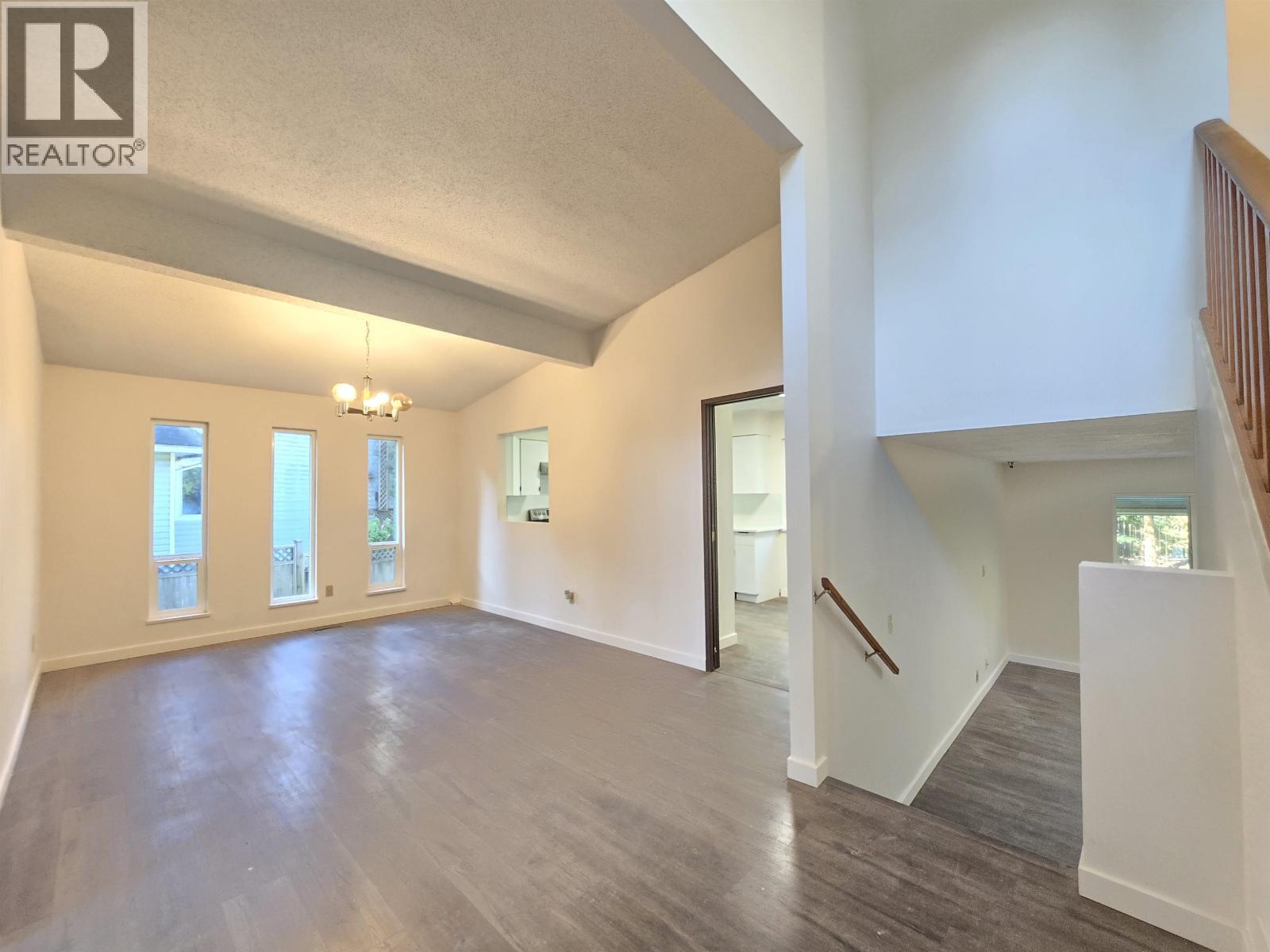 3639 Lynndale Crescent, Burnaby, British Columbia  V5A 3S4 - Photo 6 - R3110996