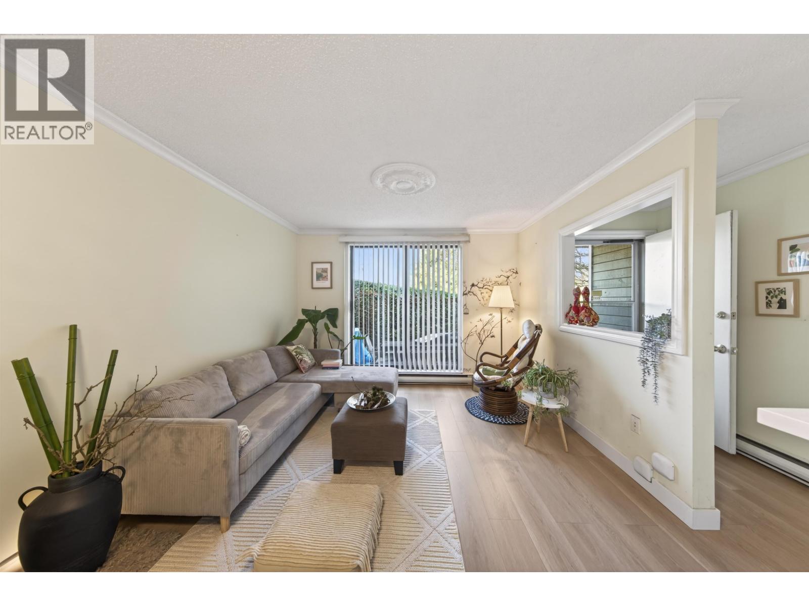 102 8040 Colonial Drive, Richmond, British Columbia  V7C 4V1 - Photo 2 - R3092188