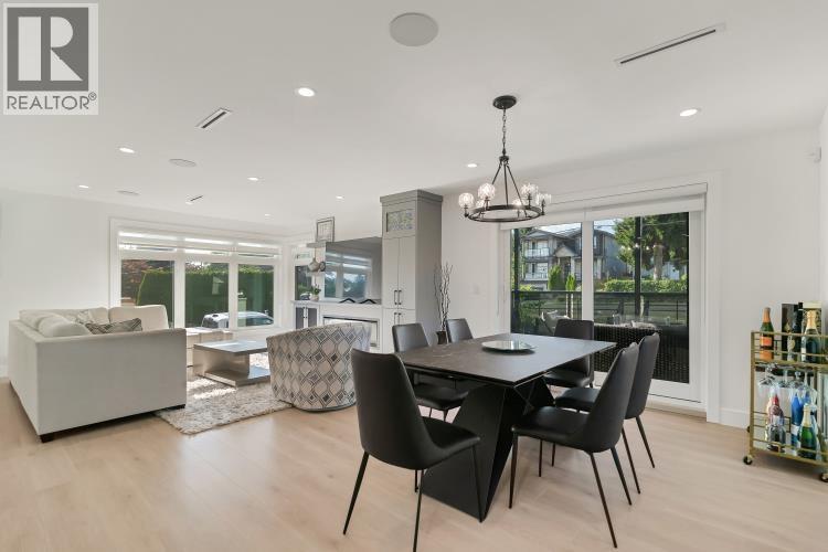 1010 Augusta Avenue, Burnaby, British Columbia  V5A 2V4 - Photo 7 - R3111160