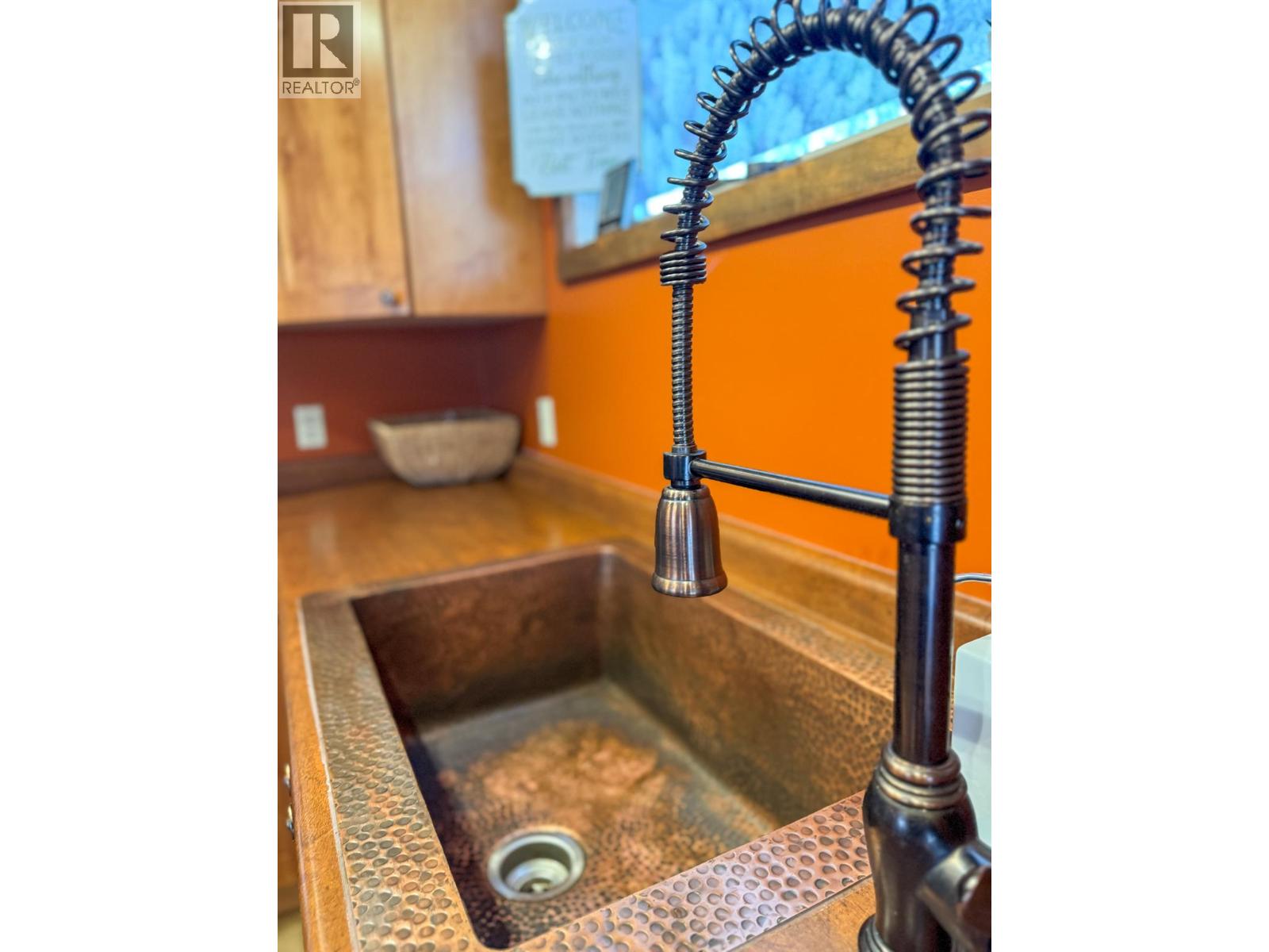 5405 Dutch Creek Road, Dutch Creek, British Columbia  V0B 1L2 - Photo 14 - 10381351