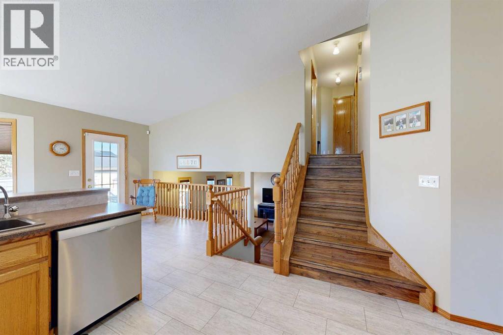 6212 Spruce Drive, Stettler, Alberta  T4K 1G3 - Photo 15 - A2301724