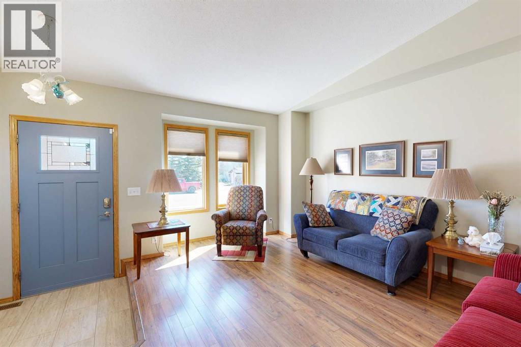 6212 Spruce Drive, Stettler, Alberta  T4K 1G3 - Photo 2 - A2301724