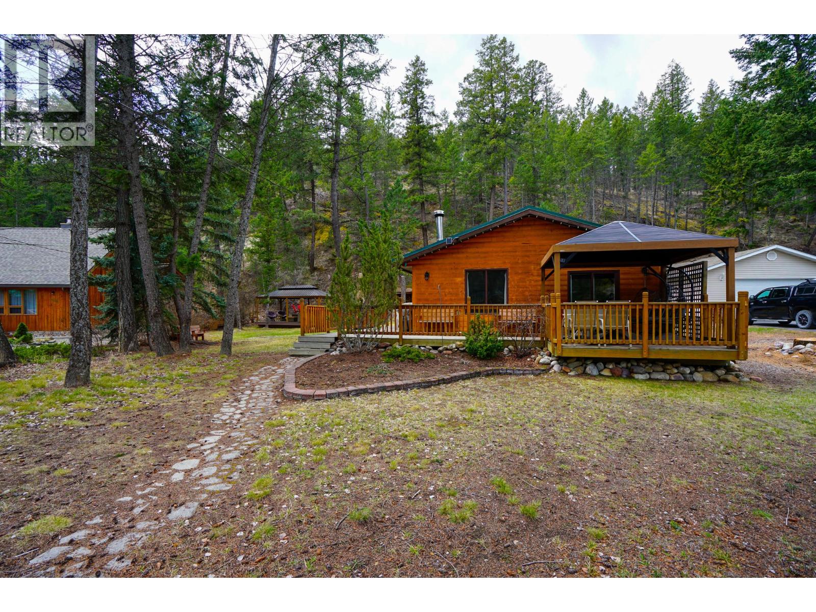 5405 DUTCH CREEK Road, Dutch Creek, British Columbia
