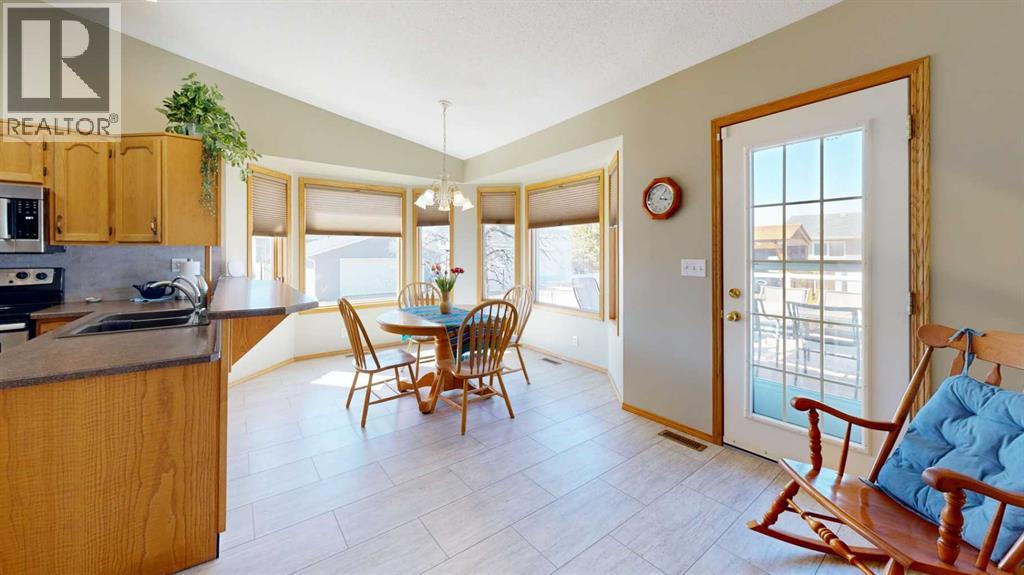 6212 Spruce Drive, Stettler, Alberta  T4K 1G3 - Photo 11 - A2301724