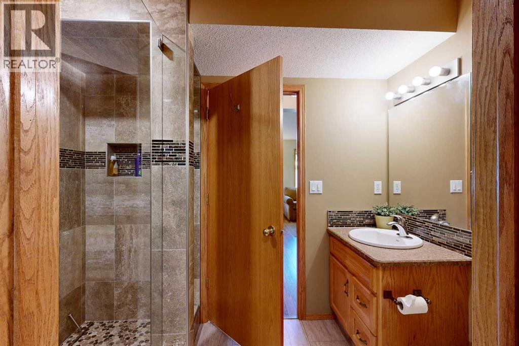 6212 Spruce Drive, Stettler, Alberta  T4K 1G3 - Photo 25 - A2301724