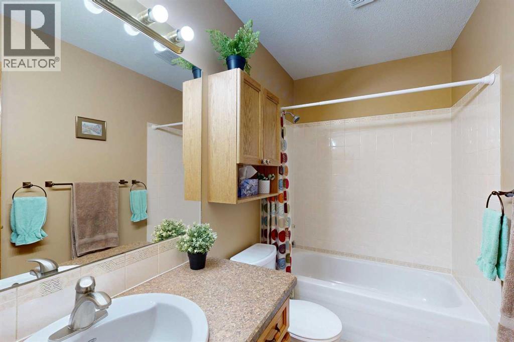 6212 Spruce Drive, Stettler, Alberta  T4K 1G3 - Photo 30 - A2301724