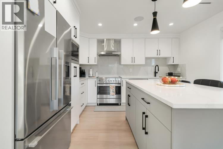 1012 Augusta Avenue, Burnaby, British Columbia  V5A 2V4 - Photo 13 - R3111484