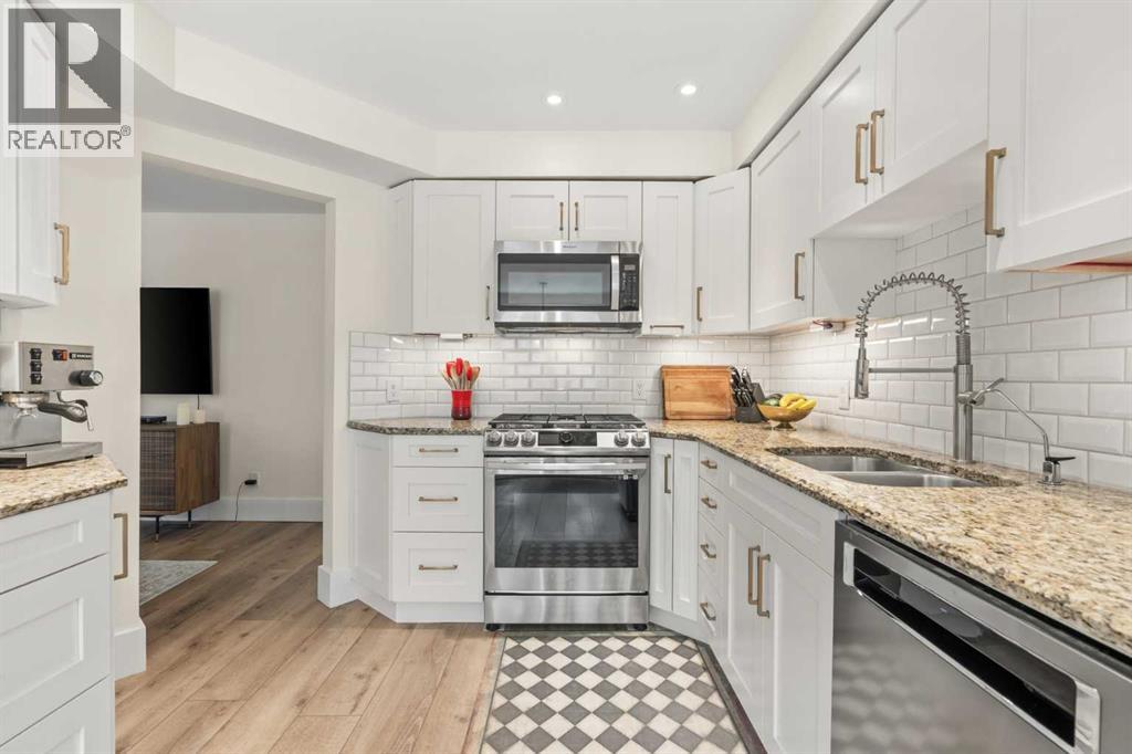 212 Coachway Lane SW, Calgary, Alberta  T3H 2V9 - Photo 4 - A2293656