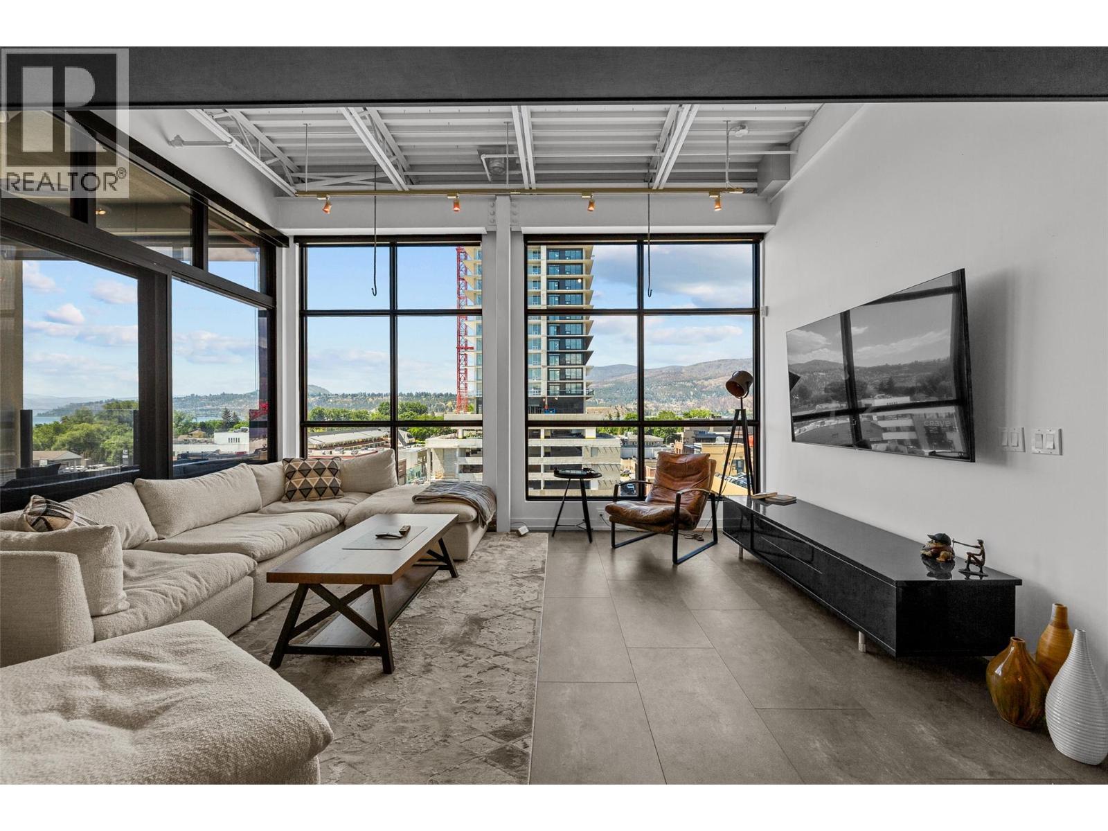 1630 Pandosy Street Unit# 601 Kelowna Photo 3