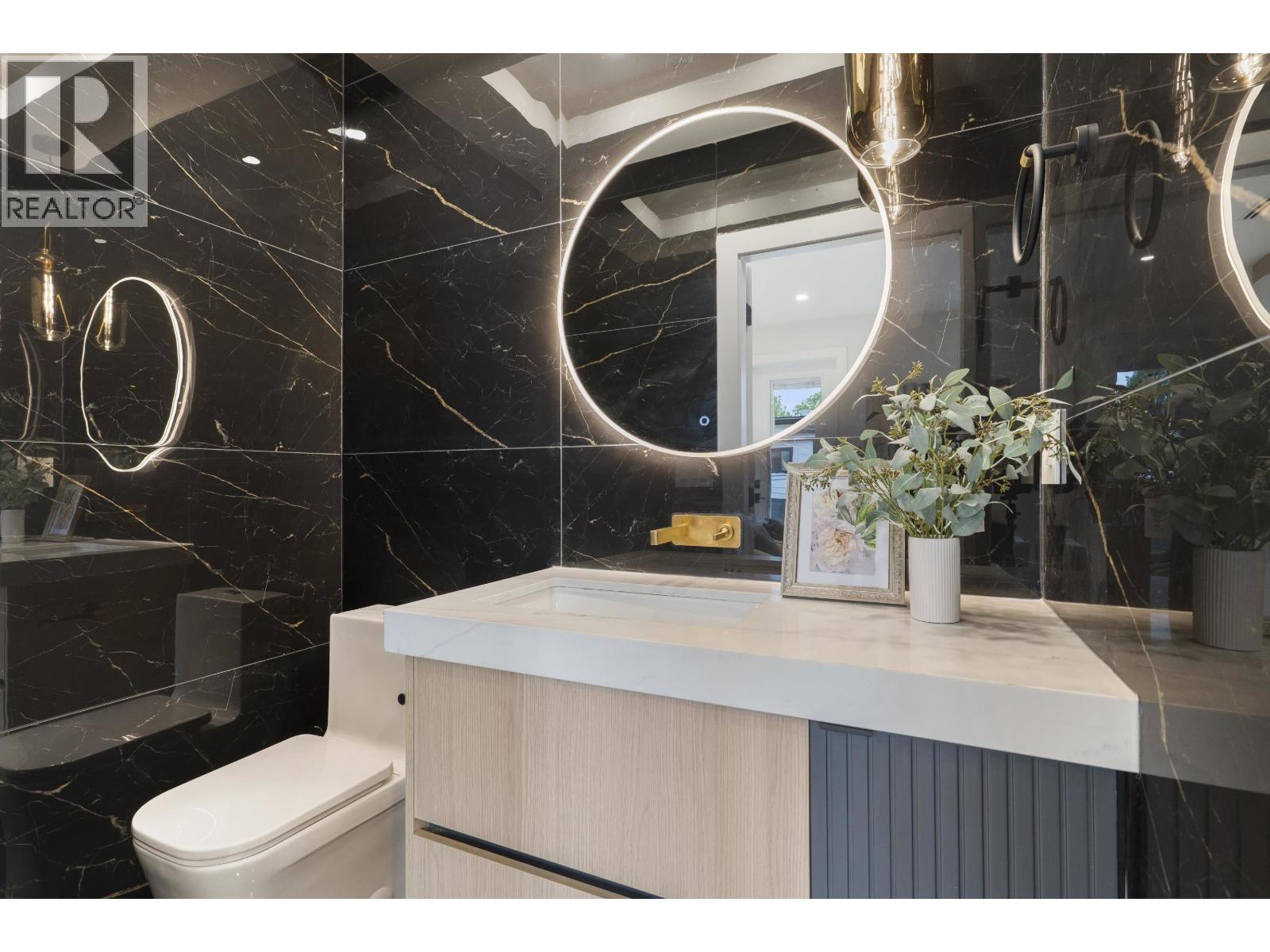 2 4257 Beatrice Street, Vancouver, British Columbia  V5N 4H9 - Photo 16 - R3111825