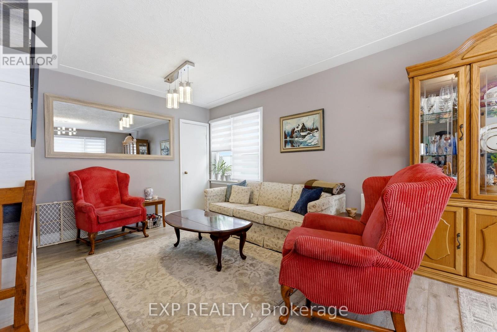 69 First Avenue, Quinte West, Ontario K8V 4C2 - Photo 5 - X13009408