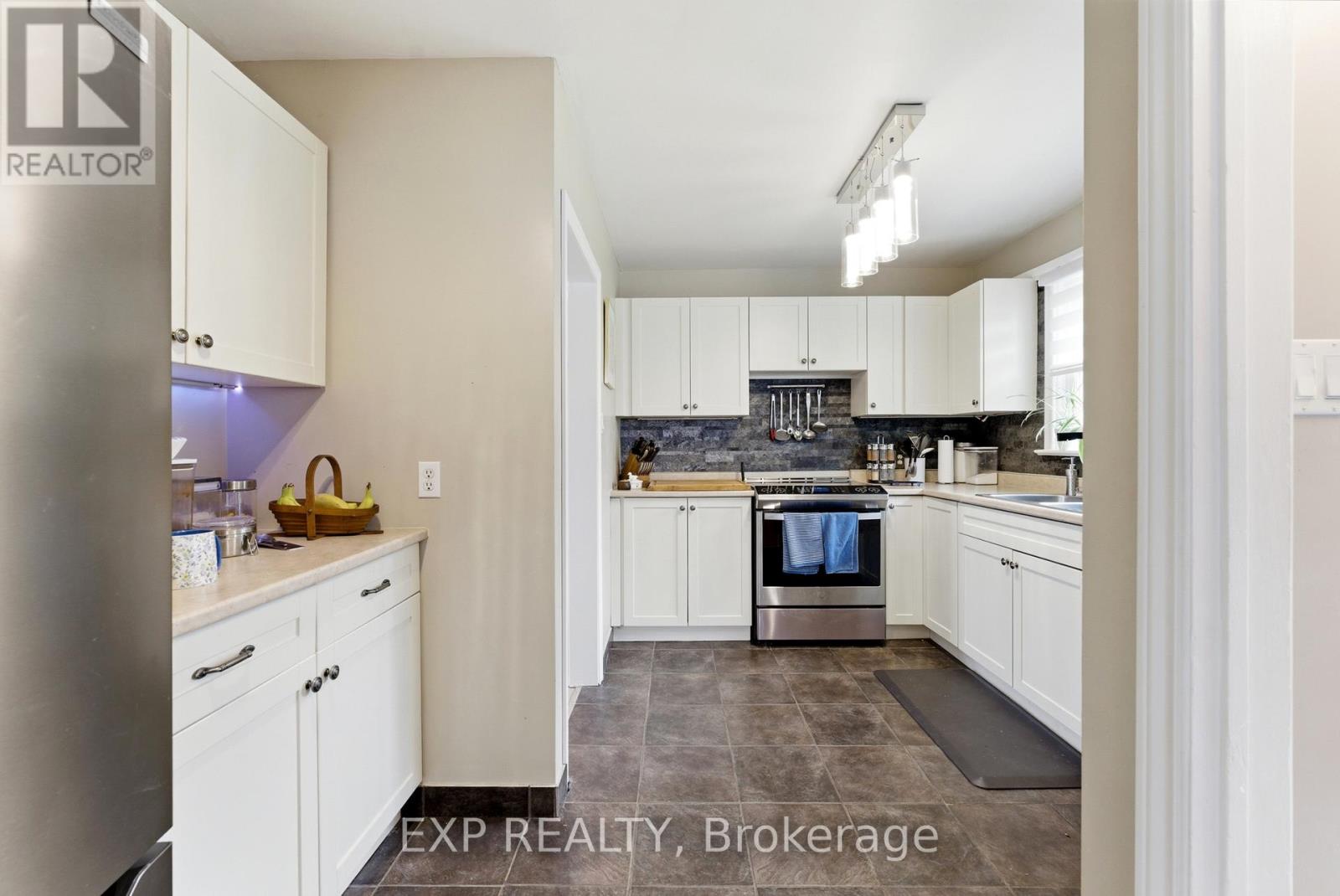 69 First Avenue, Quinte West, Ontario K8V 4C2 - Photo 6 - X13009408