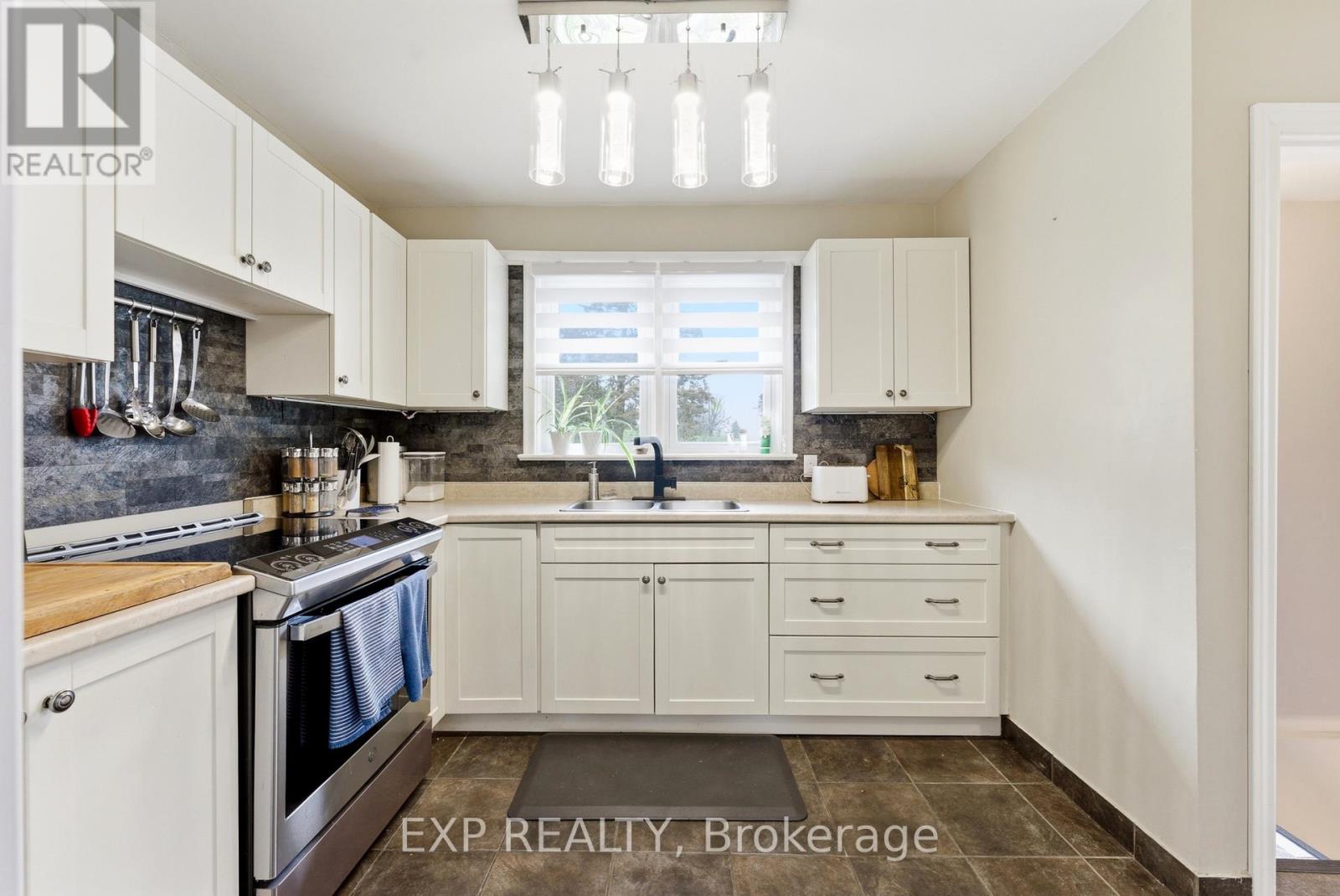 69 First Avenue, Quinte West, Ontario K8V 4C2 - Photo 8 - X13009408