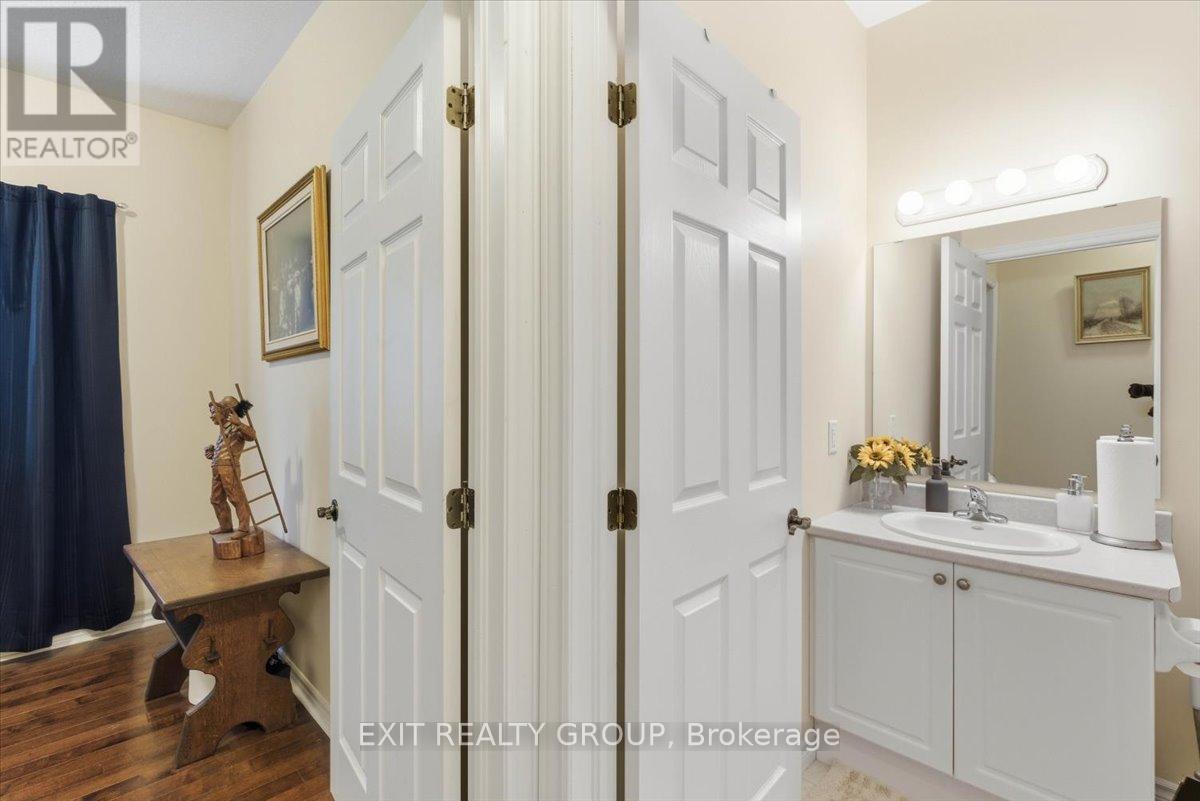 173 Kildare Avenue, Loyalist, Ontario  K7N 1Y6 - Photo 8 - X13009432