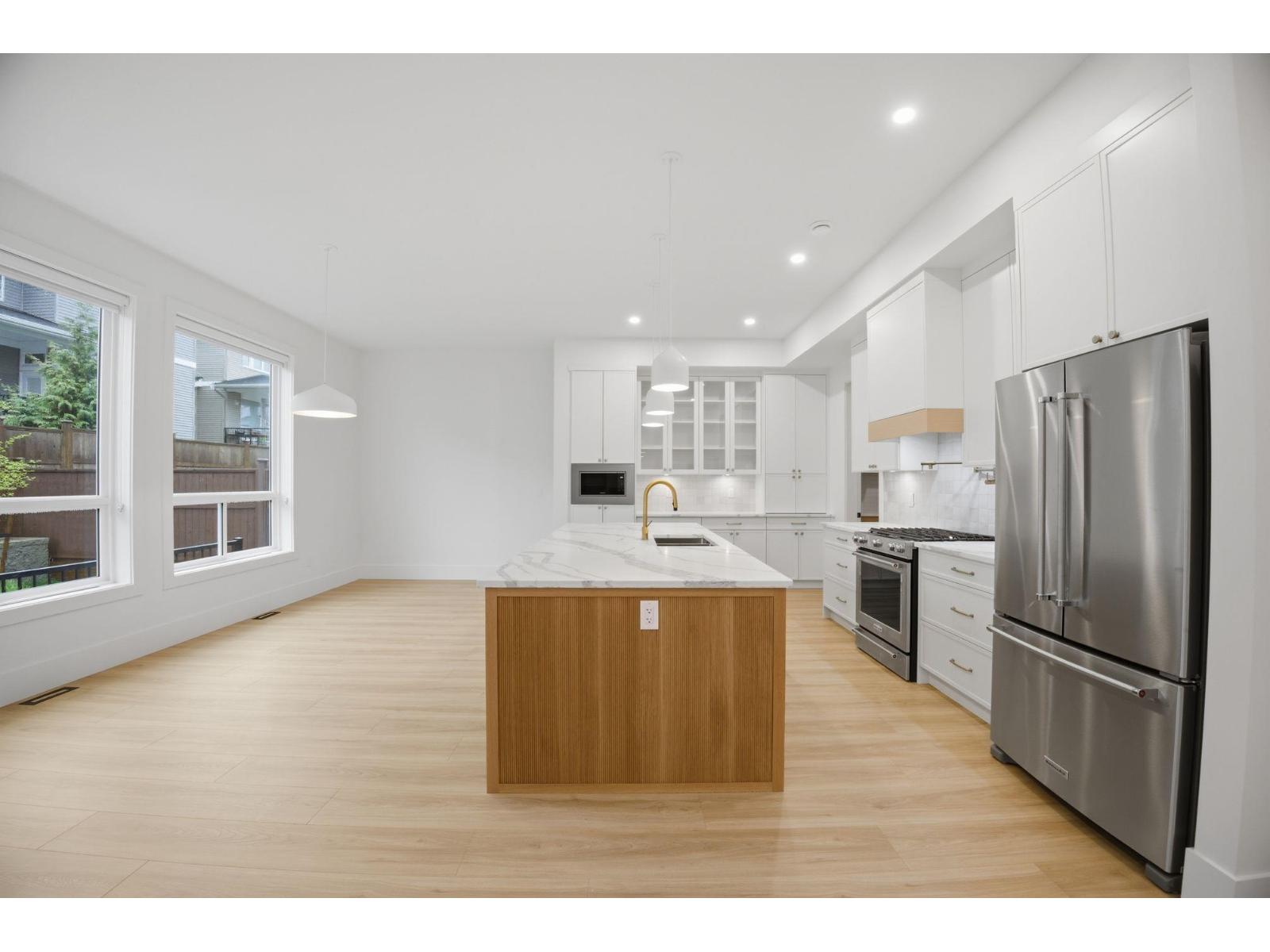 19660 75 Avenue, Langley, British Columbia  V2Y 3R9 - Photo 6 - R3112512