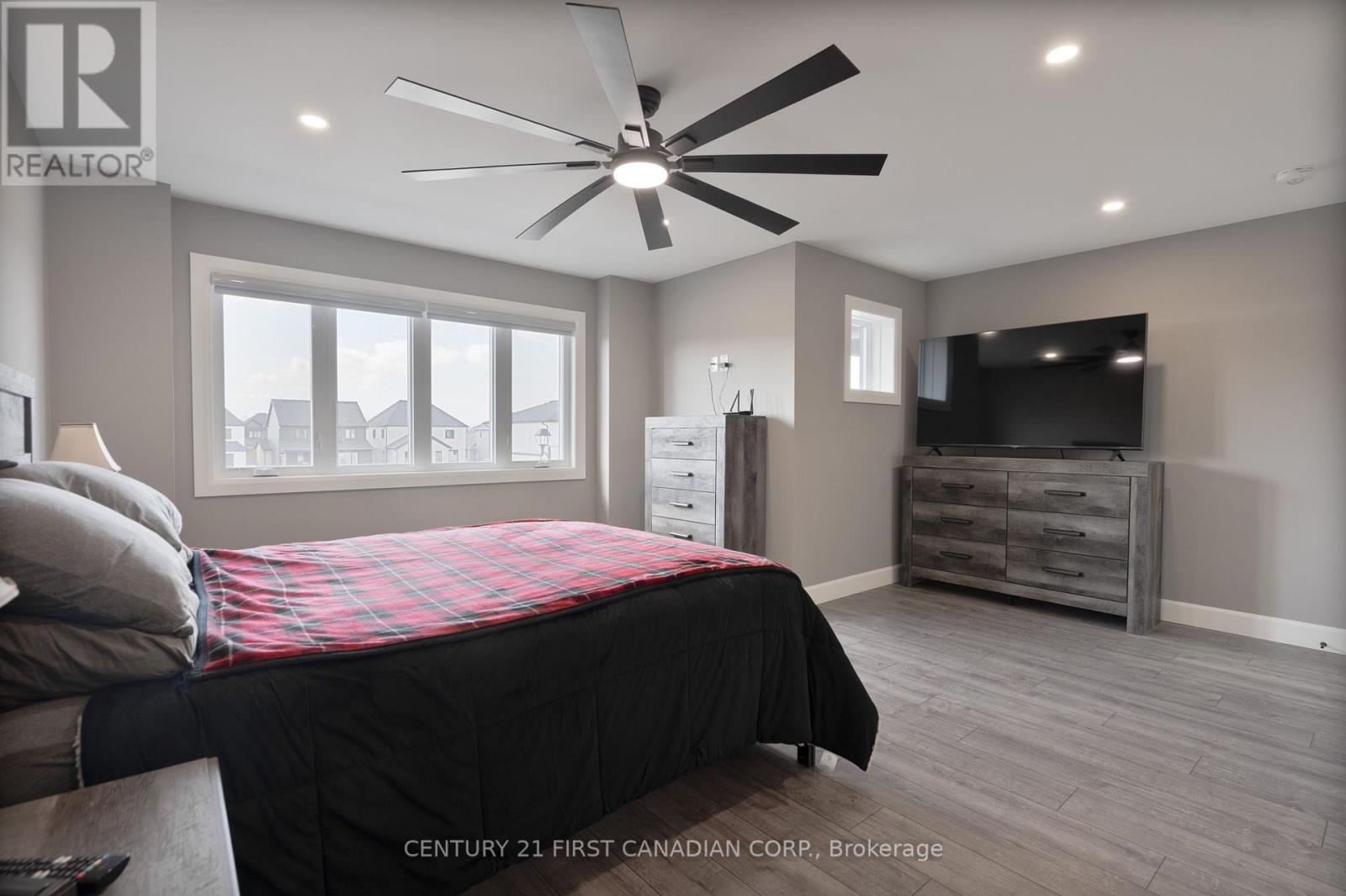 110 Sheldabren Street, North Middlesex, Ontario  N0M 1A0 - Photo 19 - X13009424