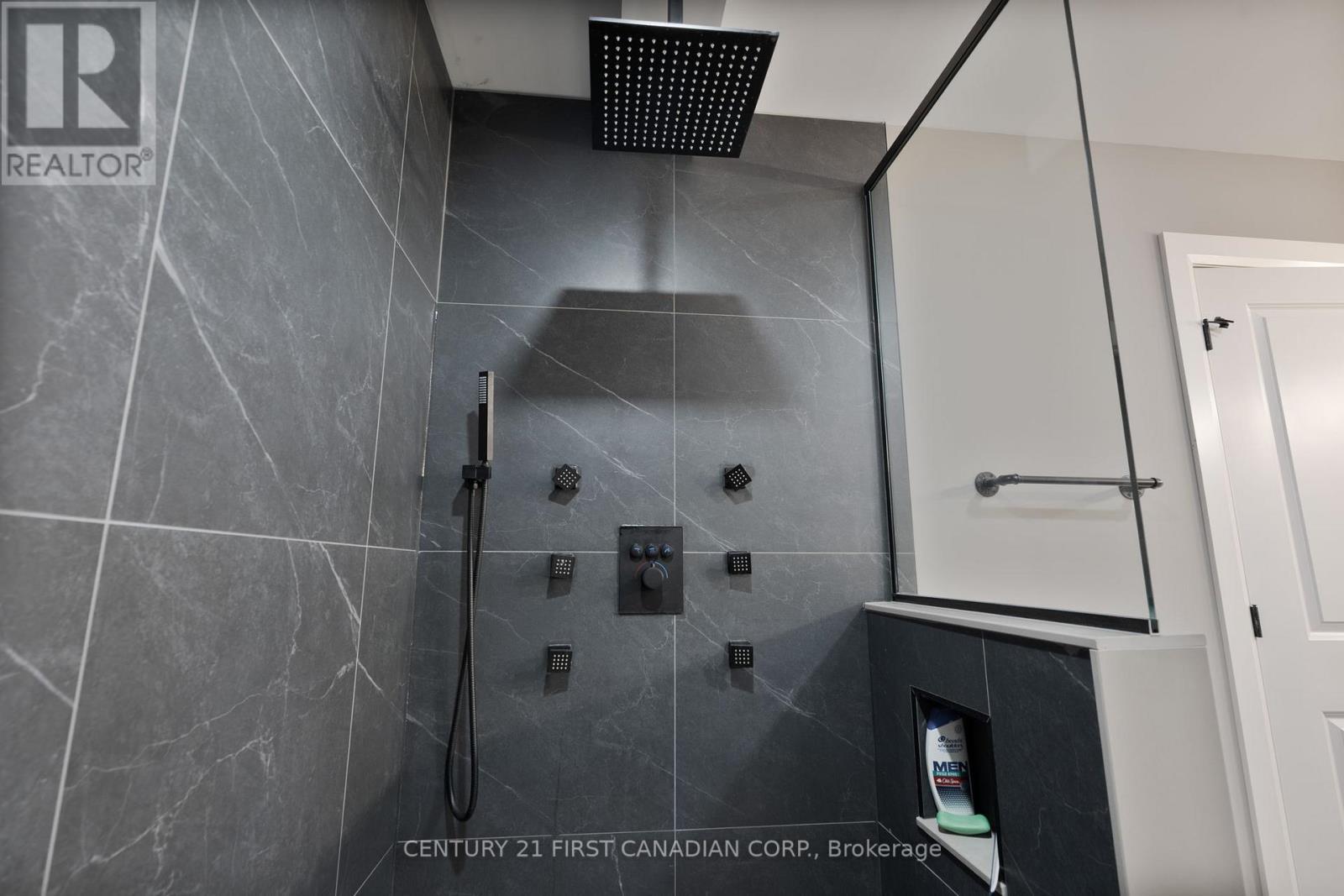 110 Sheldabren Street, North Middlesex, Ontario  N0M 1A0 - Photo 24 - X13009424