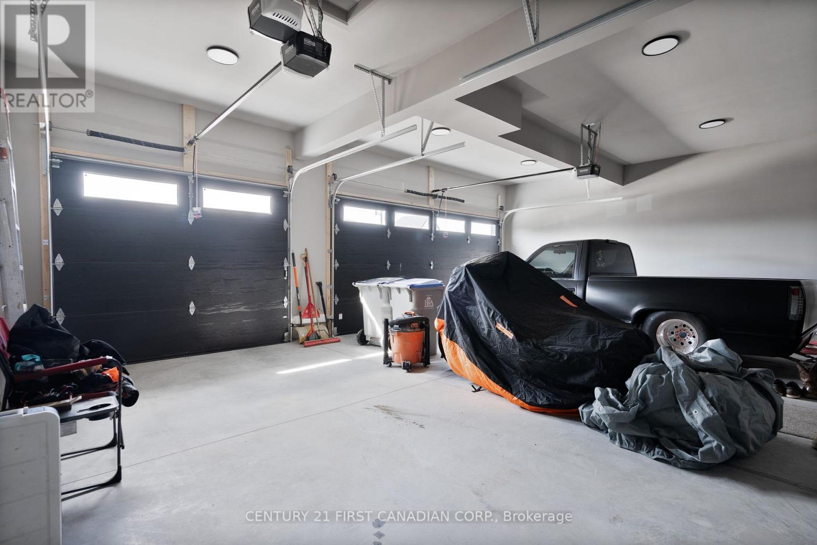 110 Sheldabren Street, North Middlesex, Ontario  N0M 1A0 - Photo 36 - X13009424