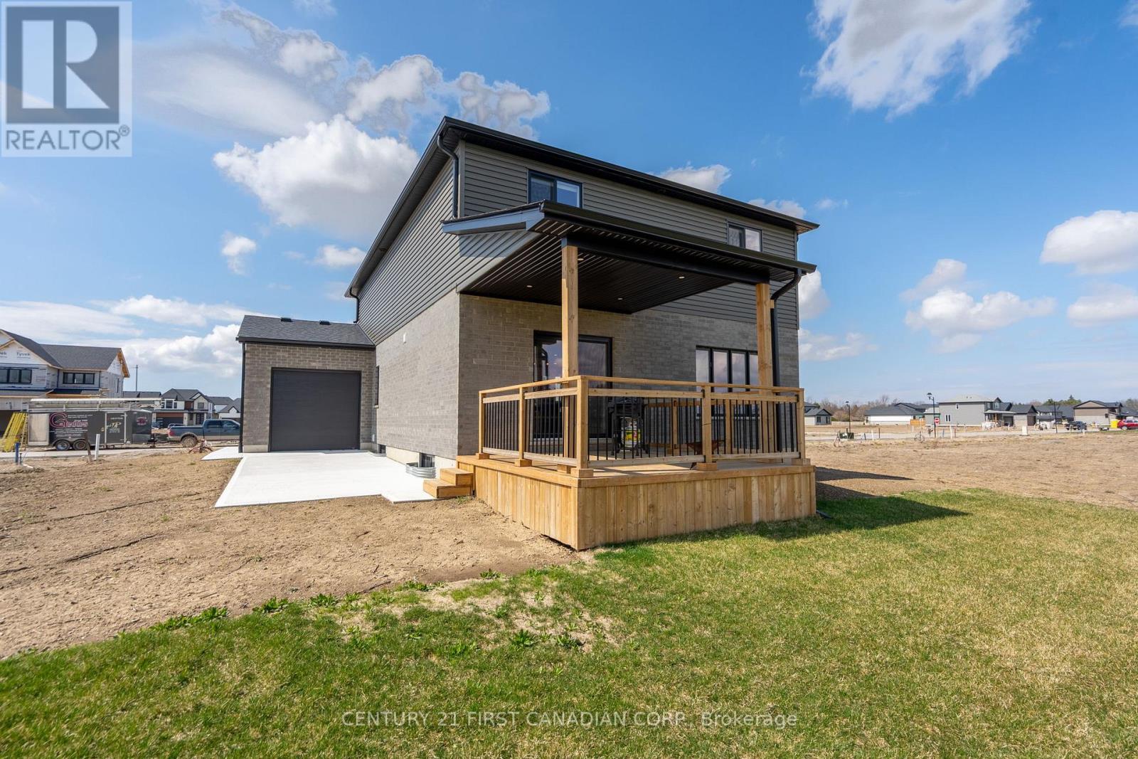 110 Sheldabren Street, North Middlesex, Ontario  N0M 1A0 - Photo 40 - X13009424