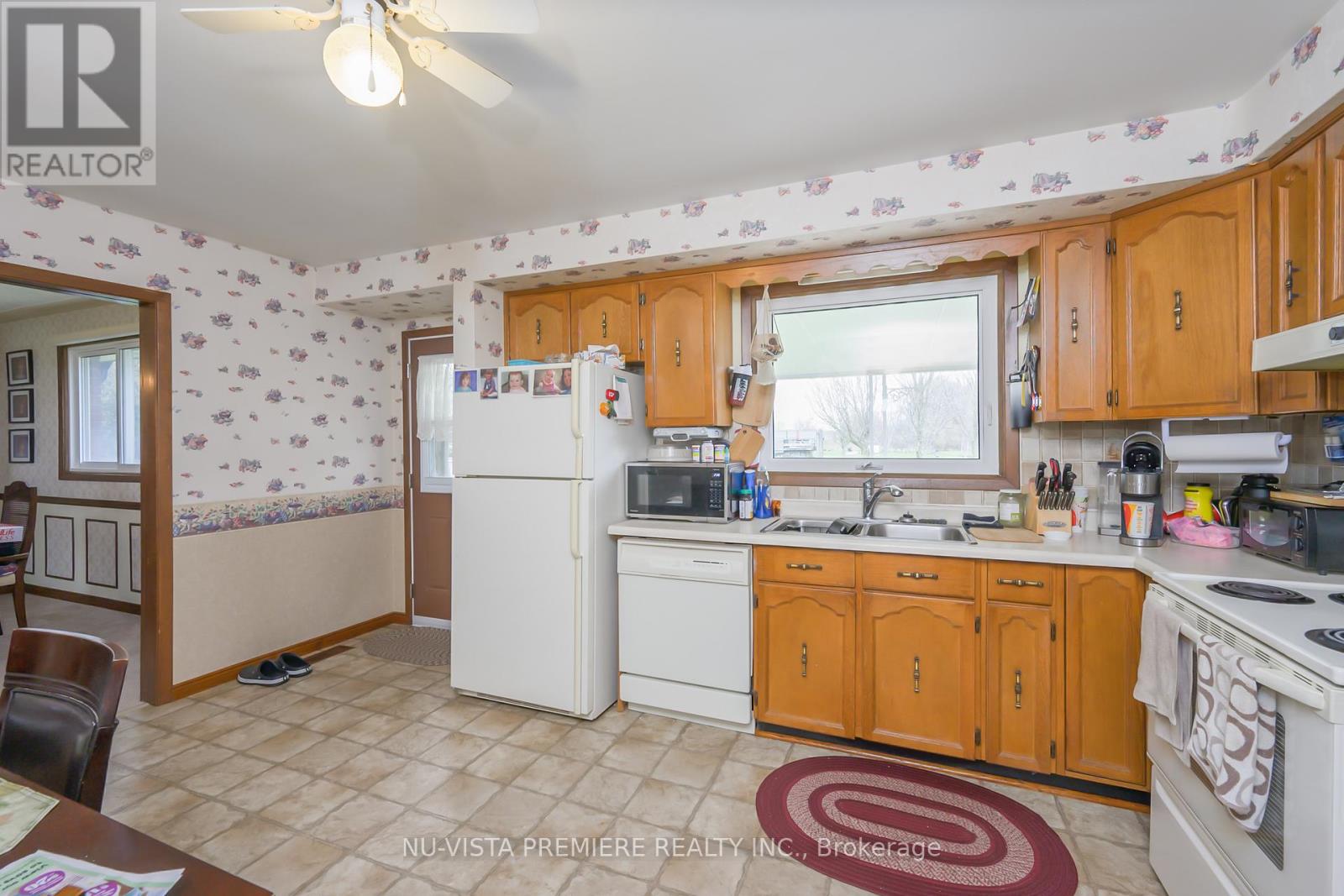 15298 Medway Road, Middlesex Centre, Ontario  N0M 1C0 - Photo 12 - X13009454