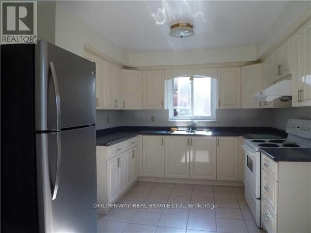 24 Sawley Drive, Toronto, Ontario  M2K 2J1 - Photo 2 - C13009336