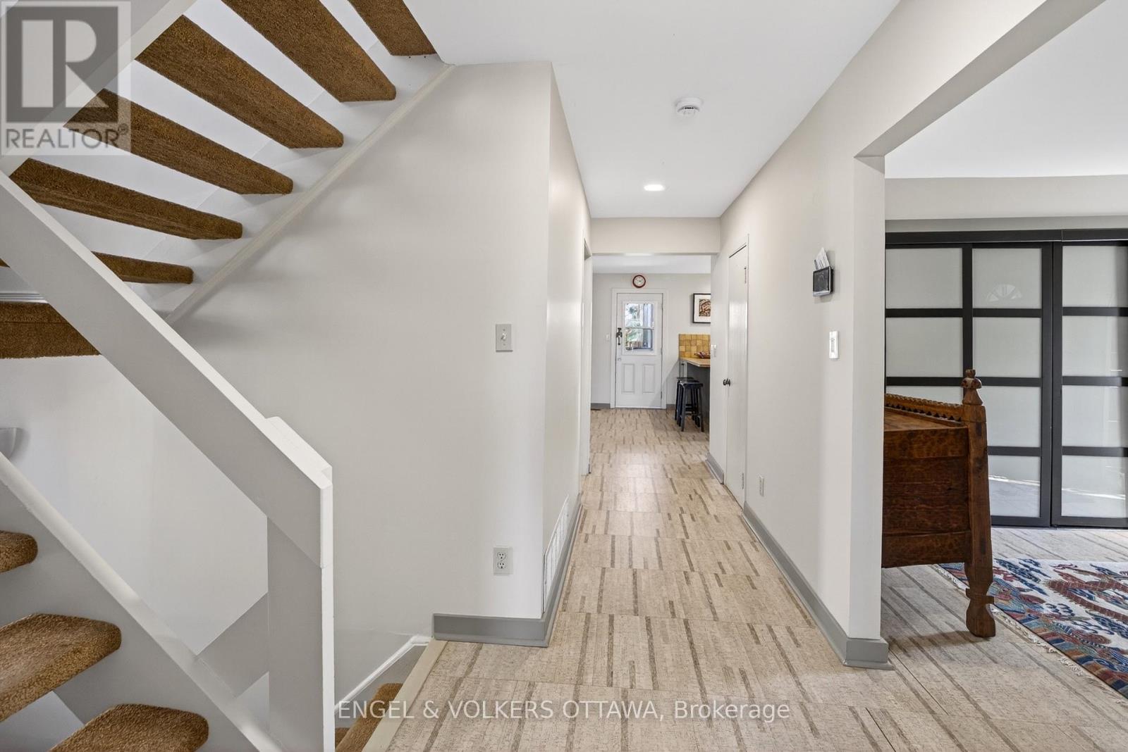 424 Lochaber Avenue, Ottawa, Ontario  K2A 0A6 - Photo 15 - X13009378