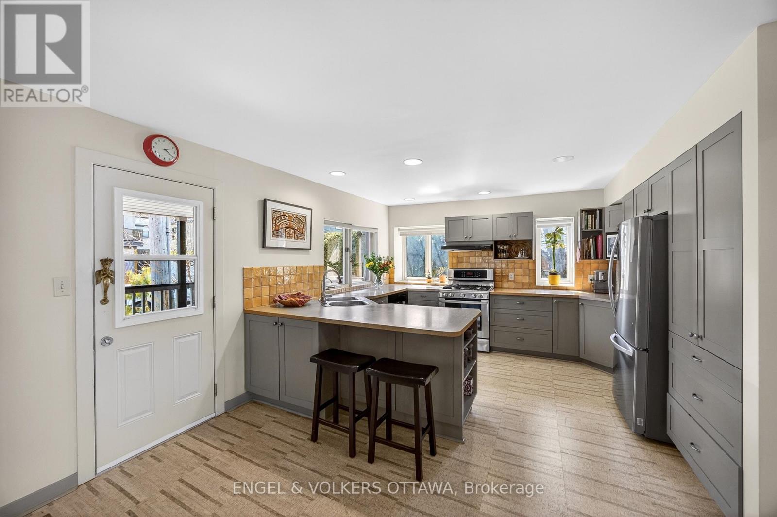 424 Lochaber Avenue, Ottawa, Ontario  K2A 0A6 - Photo 18 - X13009378